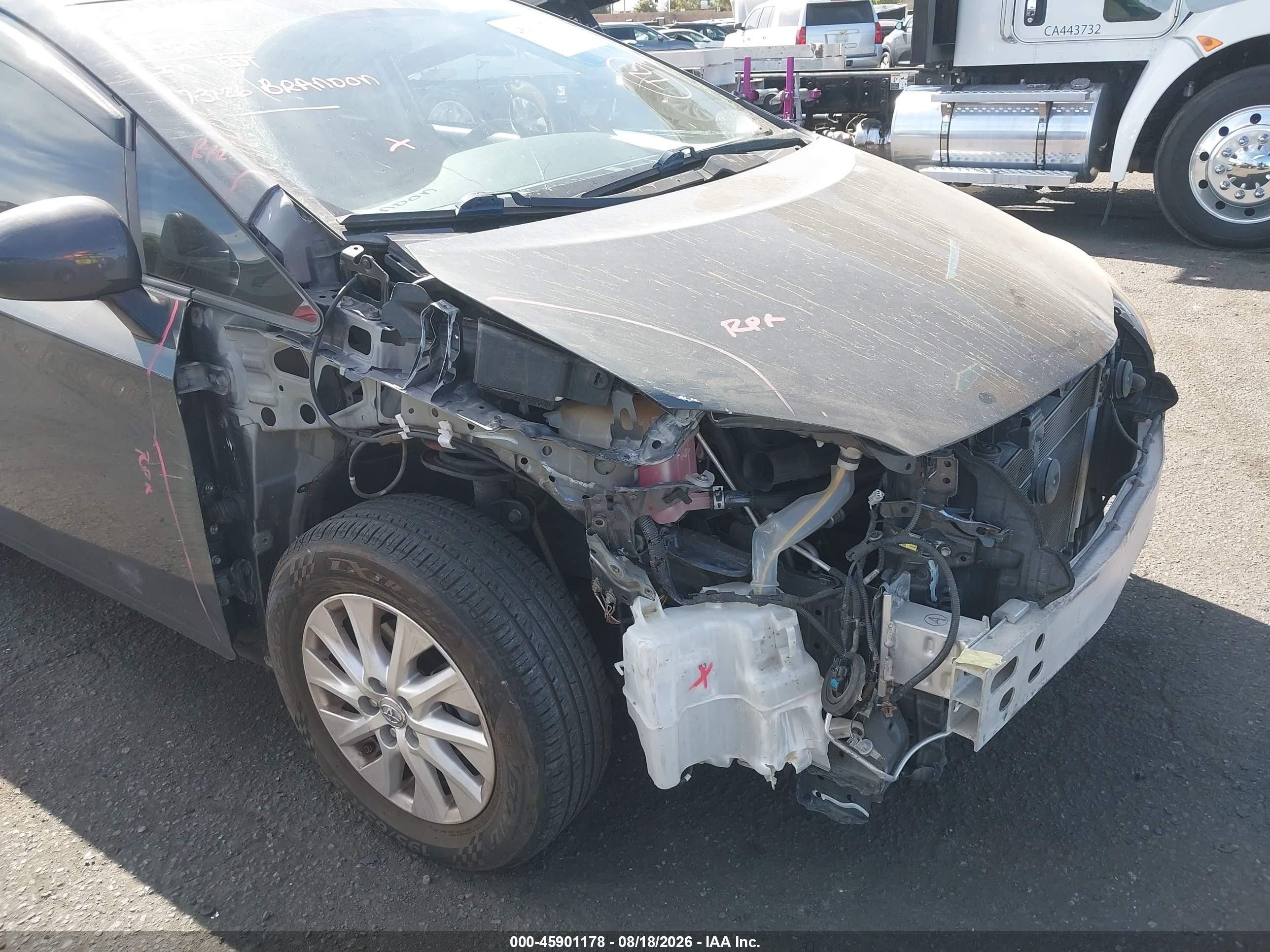 2013 Toyota Prius Plug-in   Серый vin: JTDKN3DP3D3032786