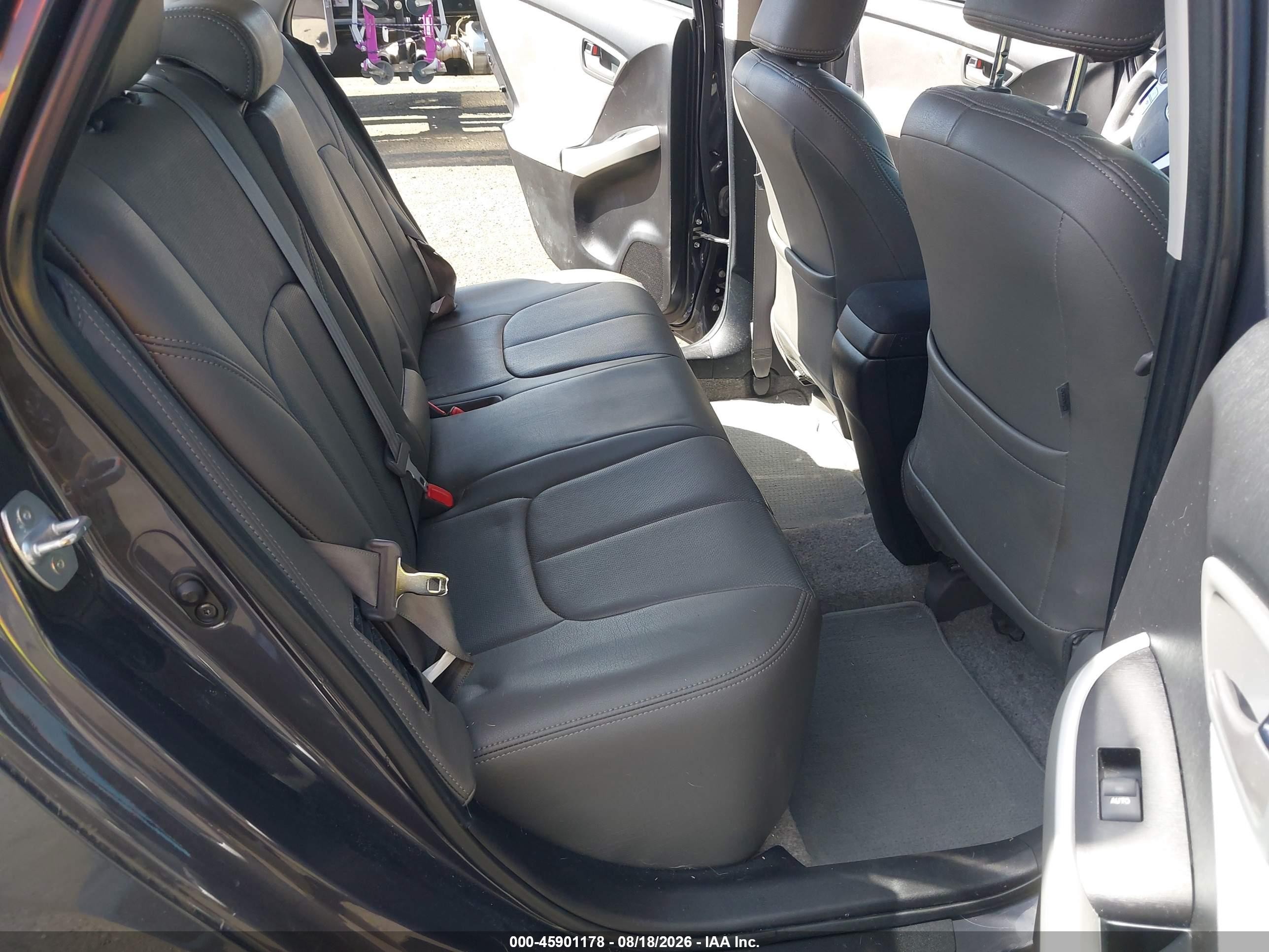 2013 Toyota Prius Plug-in   Серый vin: JTDKN3DP3D3032786