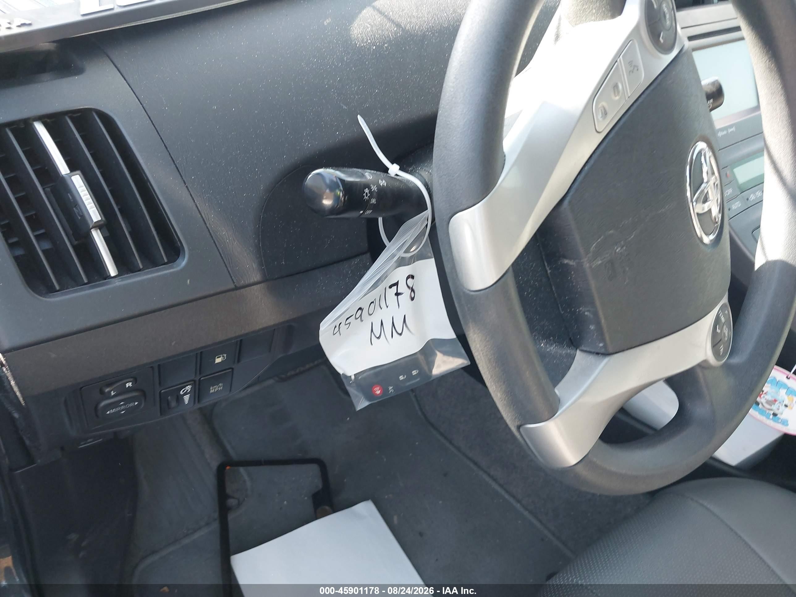 2013 Toyota Prius Plug-in   Серый vin: JTDKN3DP3D3032786