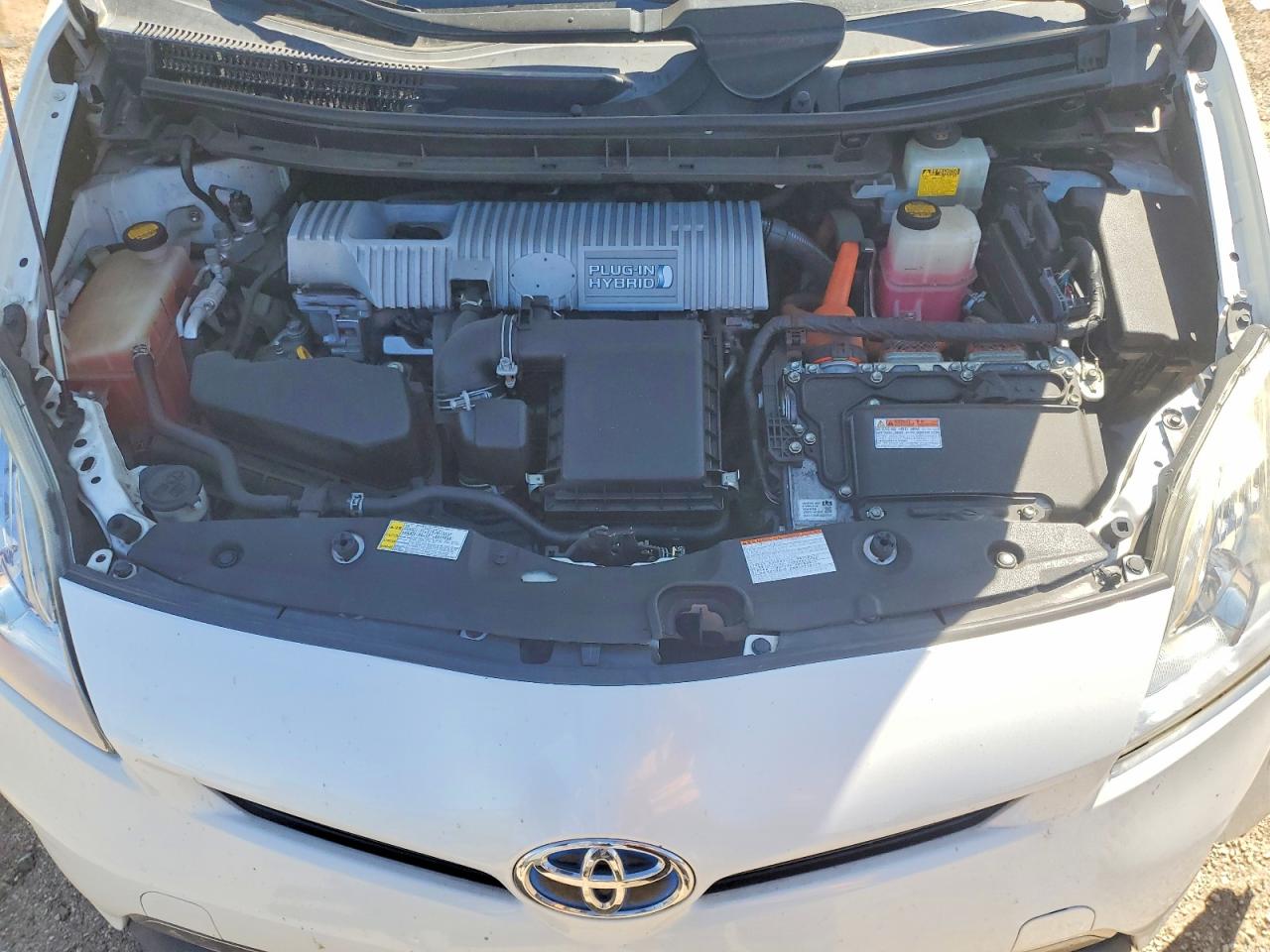 2013 Toyota Prius Plug-in Hybrid Base White vin: JTDKN3DP3D3036739