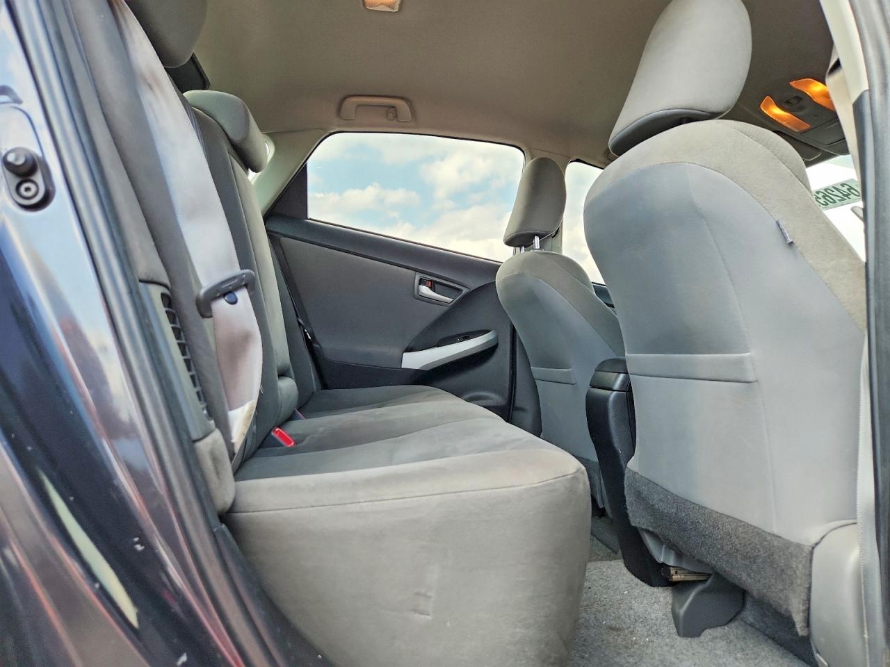 2014 Toyota Prius Plug-in Hybrid Base Gray vin: JTDKN3DP3E3049654