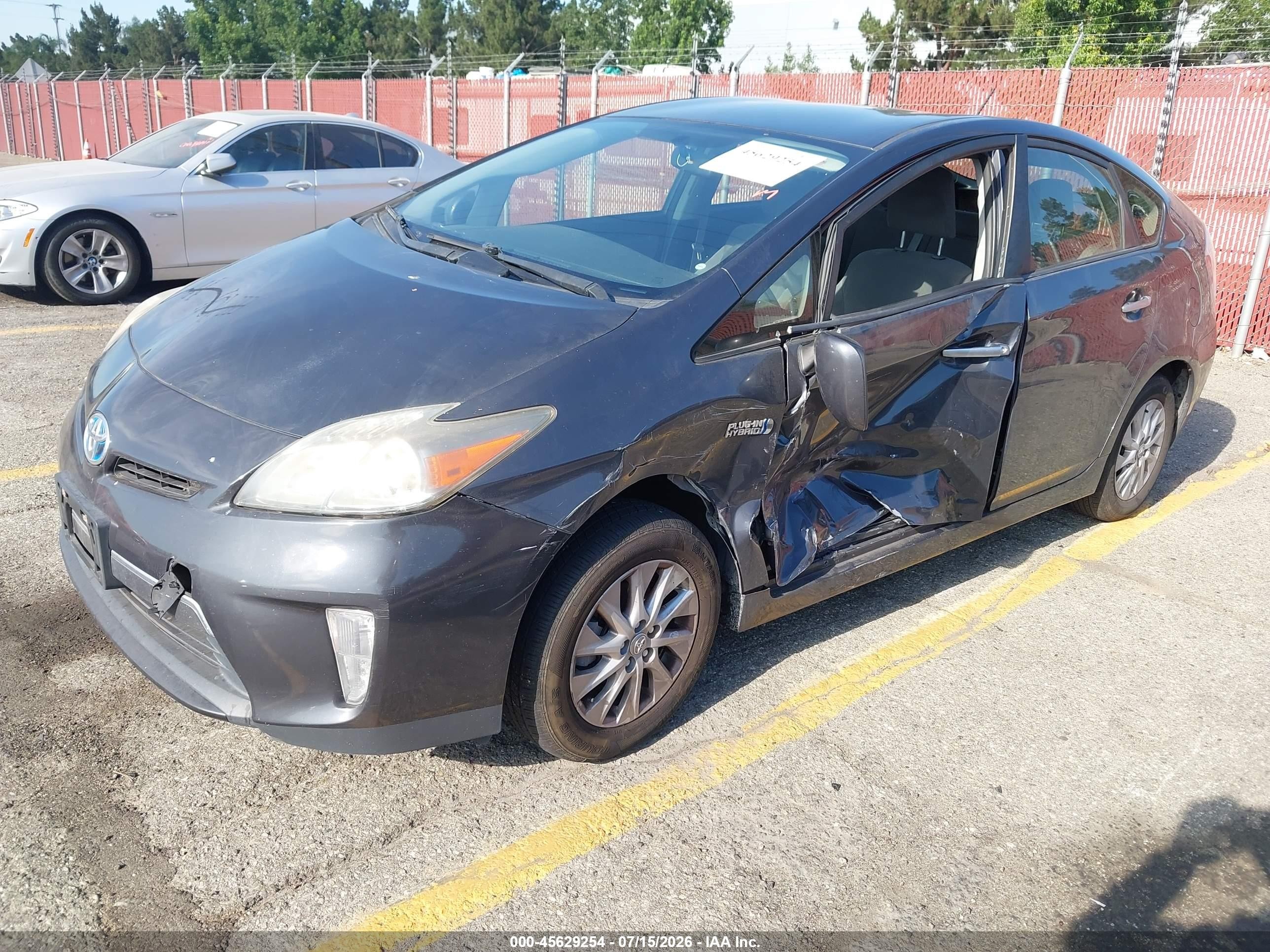 2014 Toyota Prius Plug-in   Brown vin: JTDKN3DP3E3050447