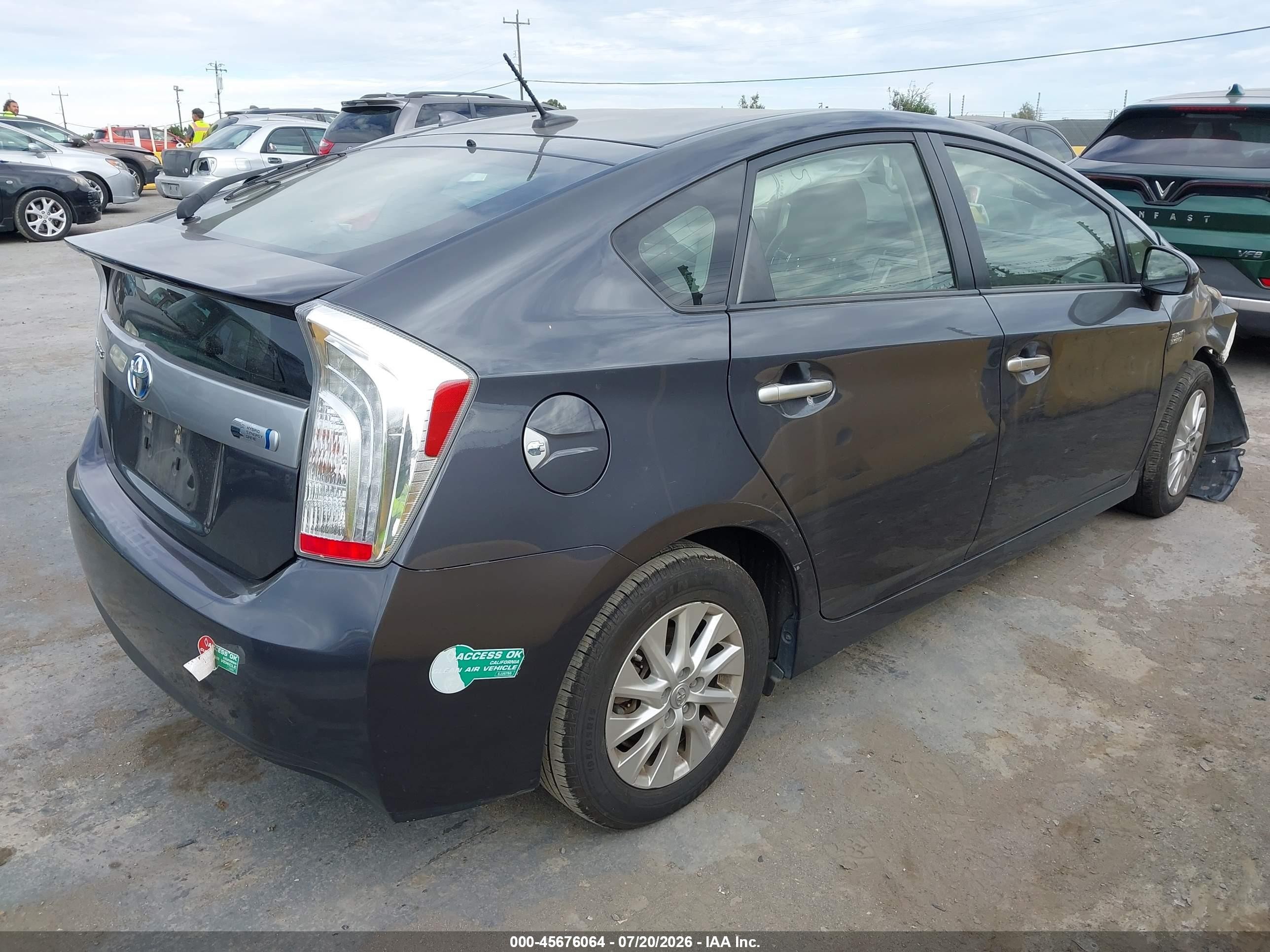 2014 Toyota Prius Plug-in   Gray vin: JTDKN3DP3E3060055