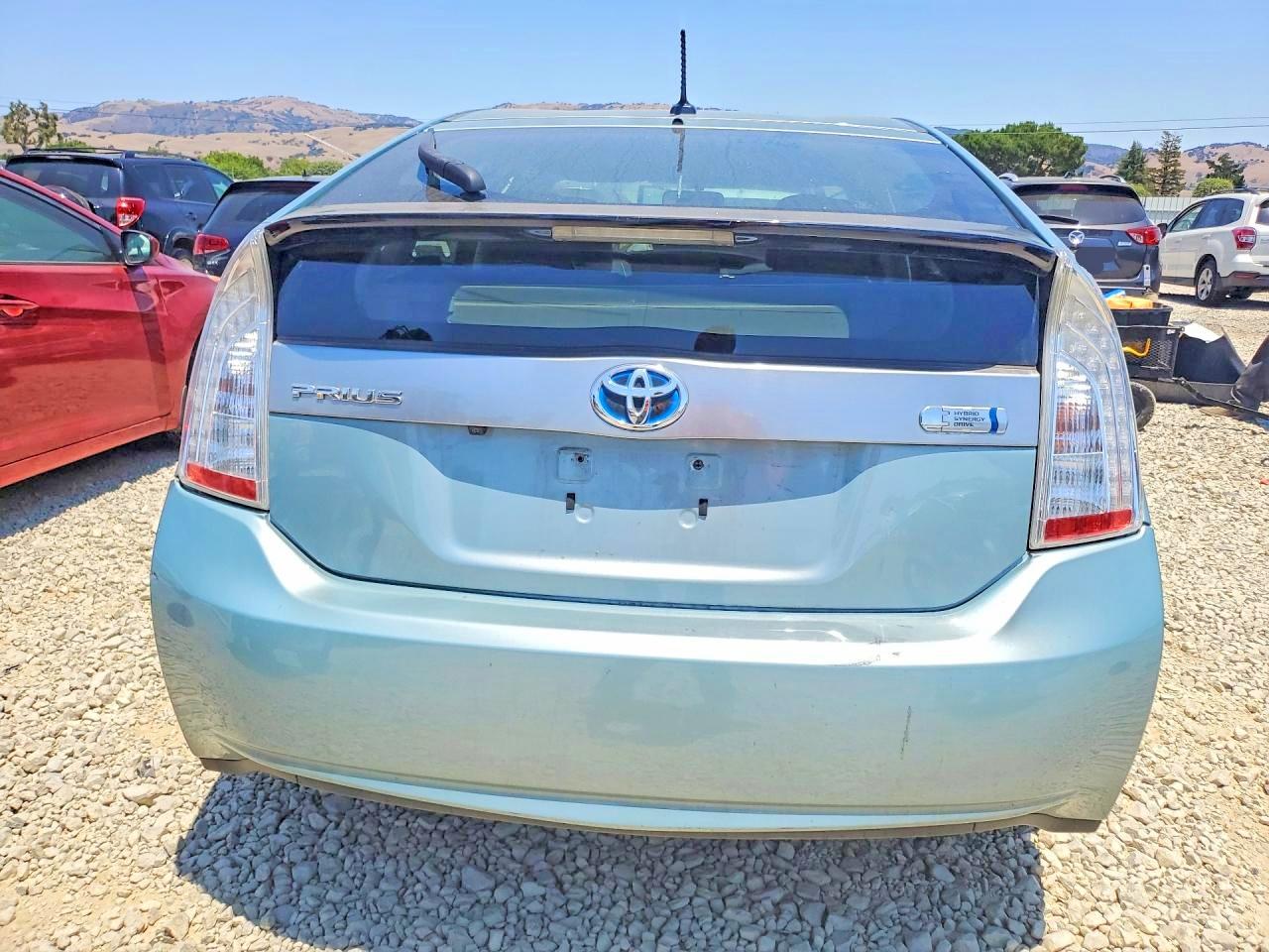 2013 Toyota Prius Plug-in Hybrid Base Teal vin: JTDKN3DP4D3043036