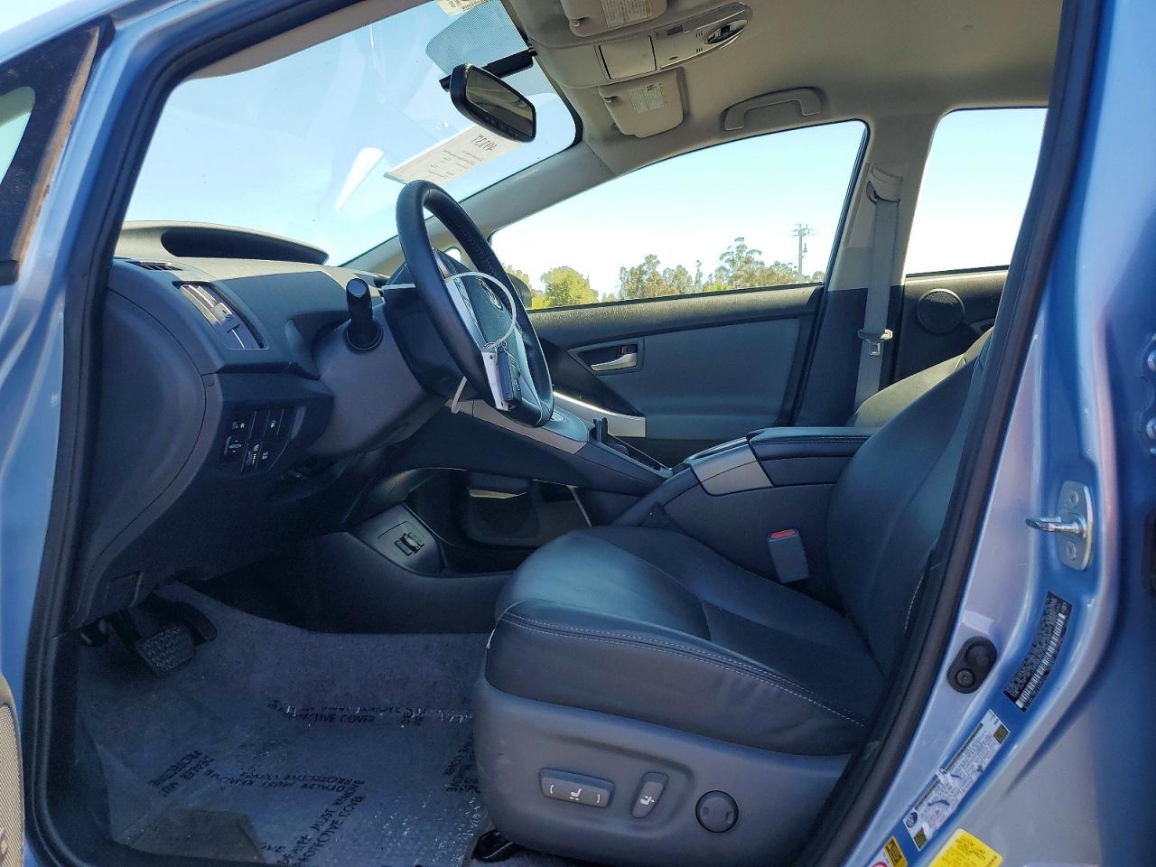 2015 Toyota Prius Plug-in Hybrid Advanced Blue vin: JTDKN3DP4F3074595