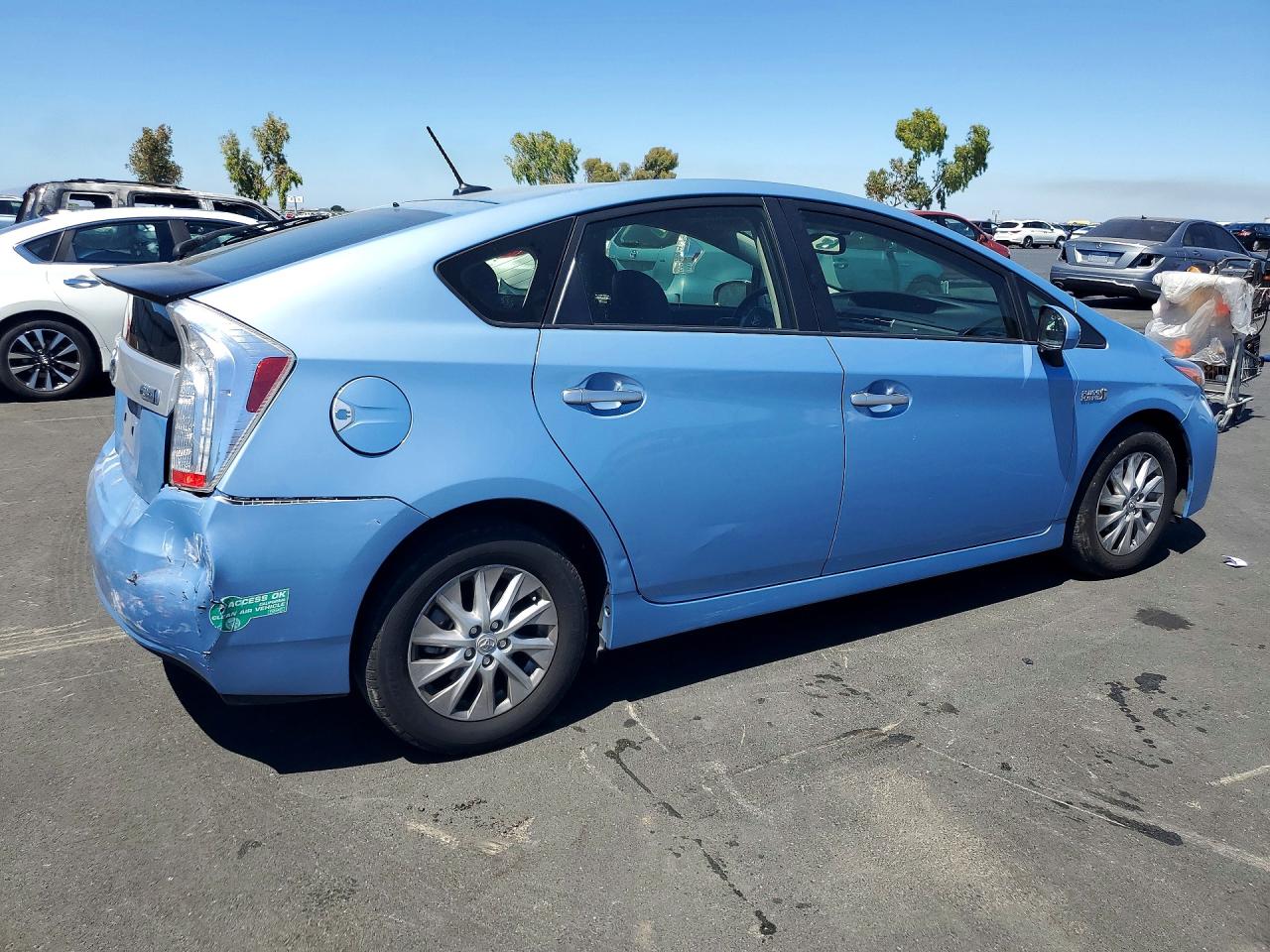 2015 Toyota Prius Plug-in Hybrid Advanced Blue vin: JTDKN3DP4F3074595