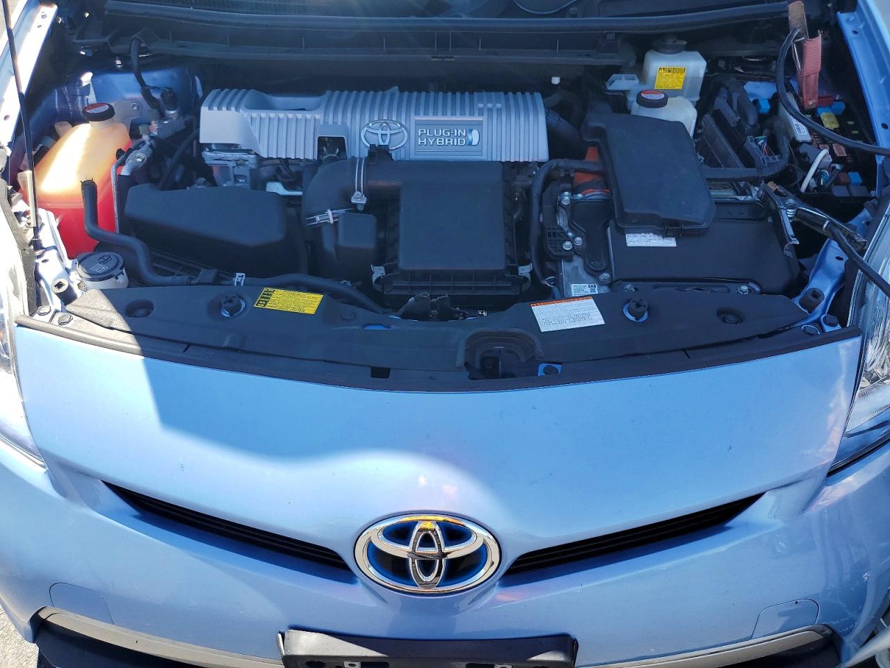 2015 Toyota Prius Plug-in Hybrid Advanced Blue vin: JTDKN3DP4F3074595