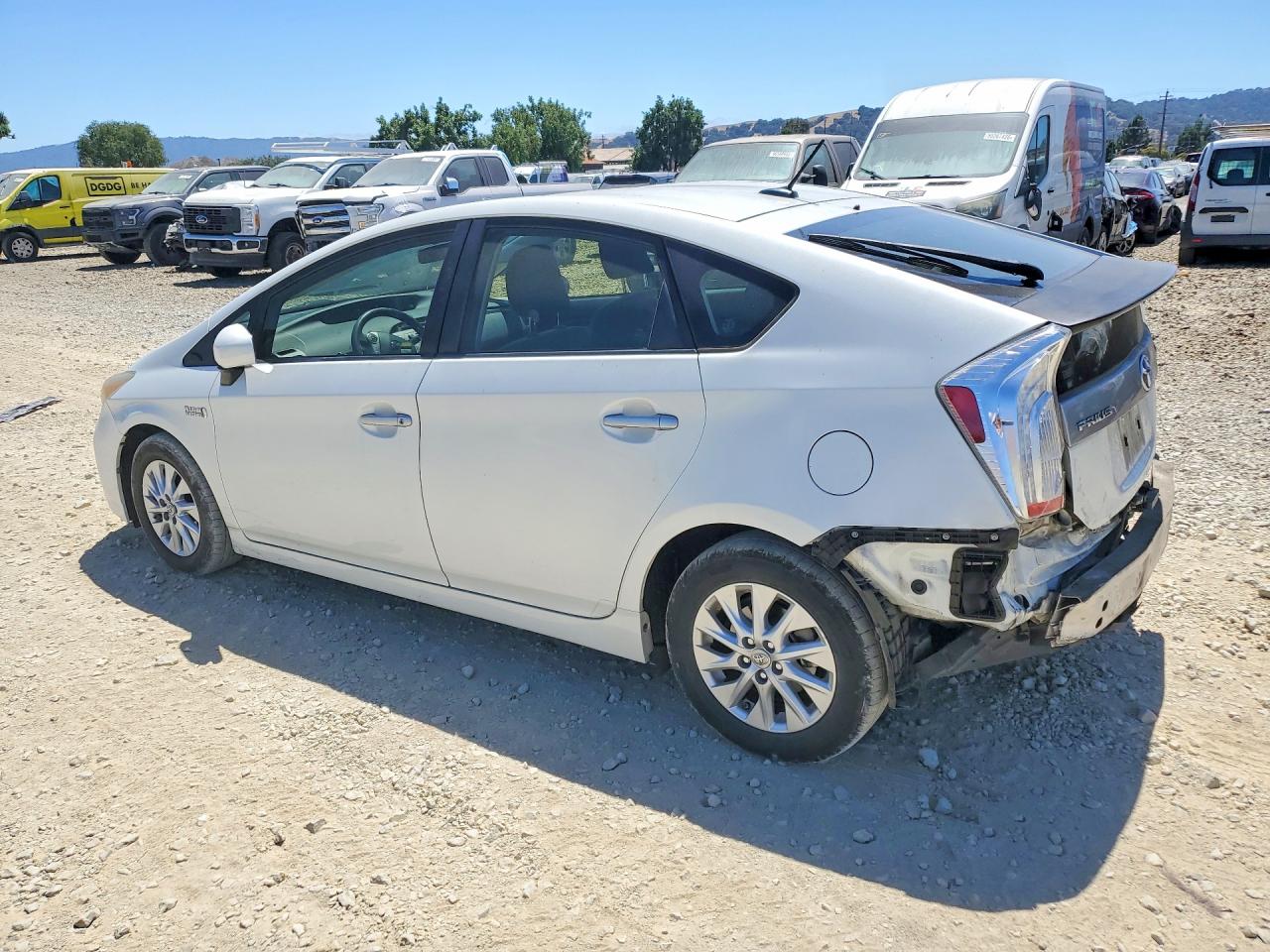 2012 Toyota Prius Plug-in Hybrid Base Белый vin: JTDKN3DP5C3023781