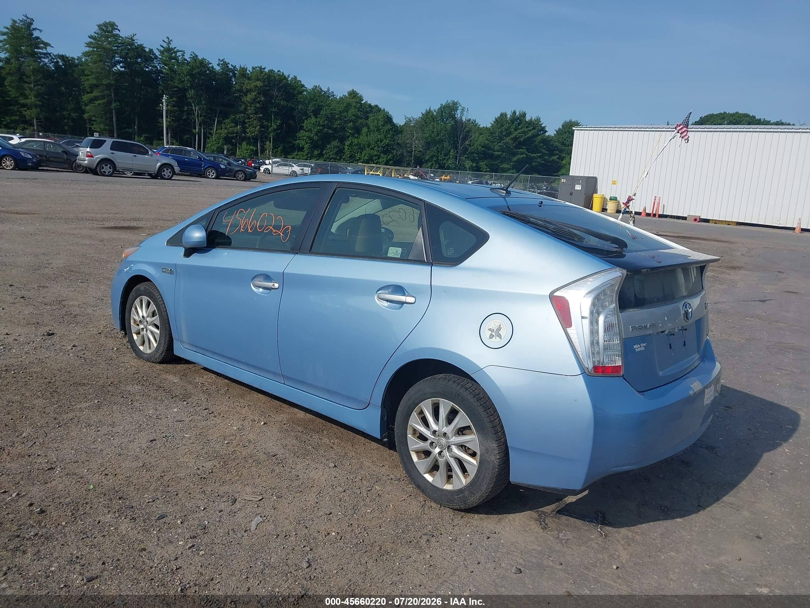2013 Toyota Prius Plug-in   Blue vin: JTDKN3DP5D3036578