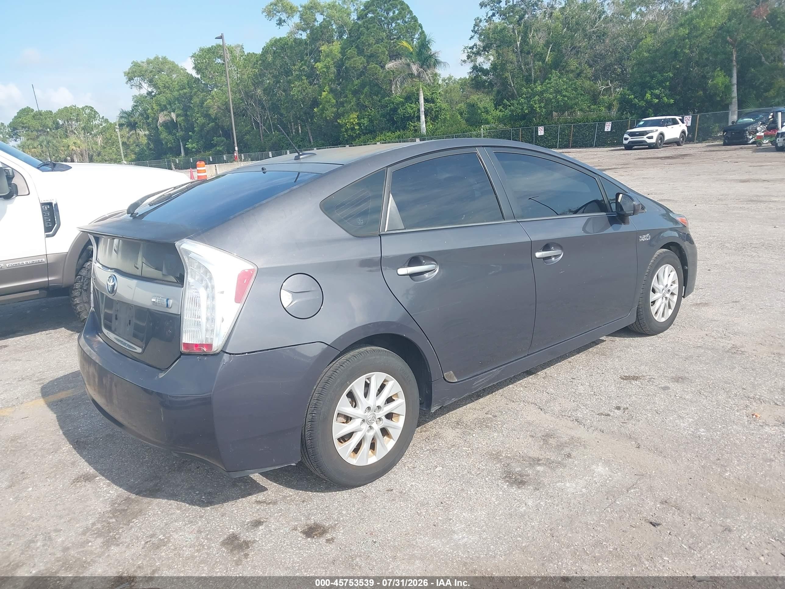 2013 Toyota Prius Plug-in   Gray vin: JTDKN3DP5D3038945