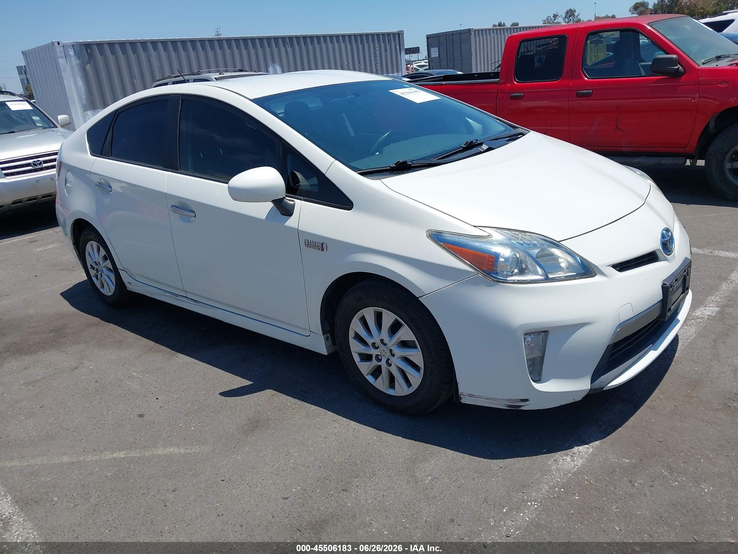 2013 Toyota Prius Plug-in   White vin: JTDKN3DP5D3043806