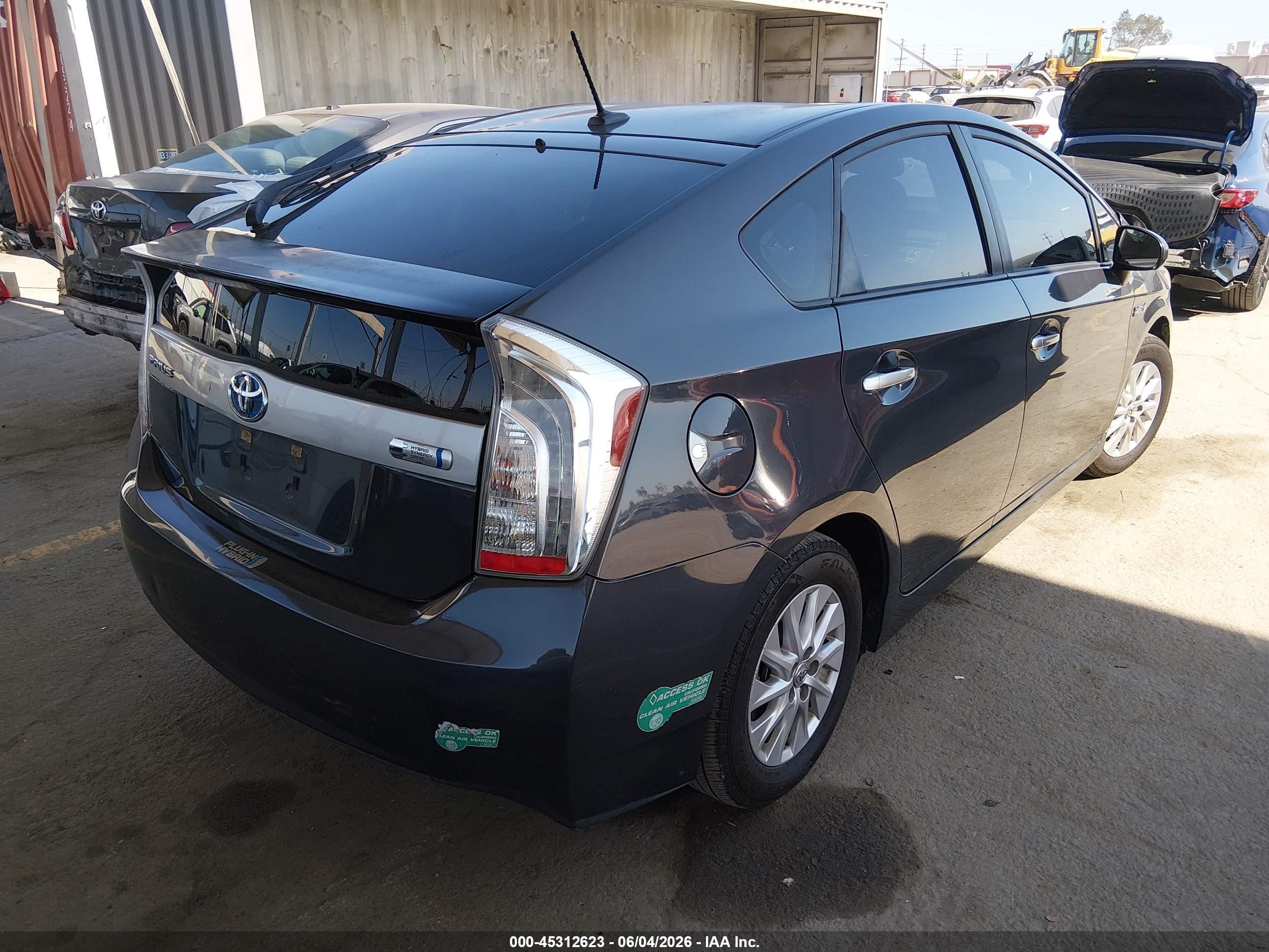 2015 Toyota Prius Plug-in Advanced Gray vin: JTDKN3DP5F3069342