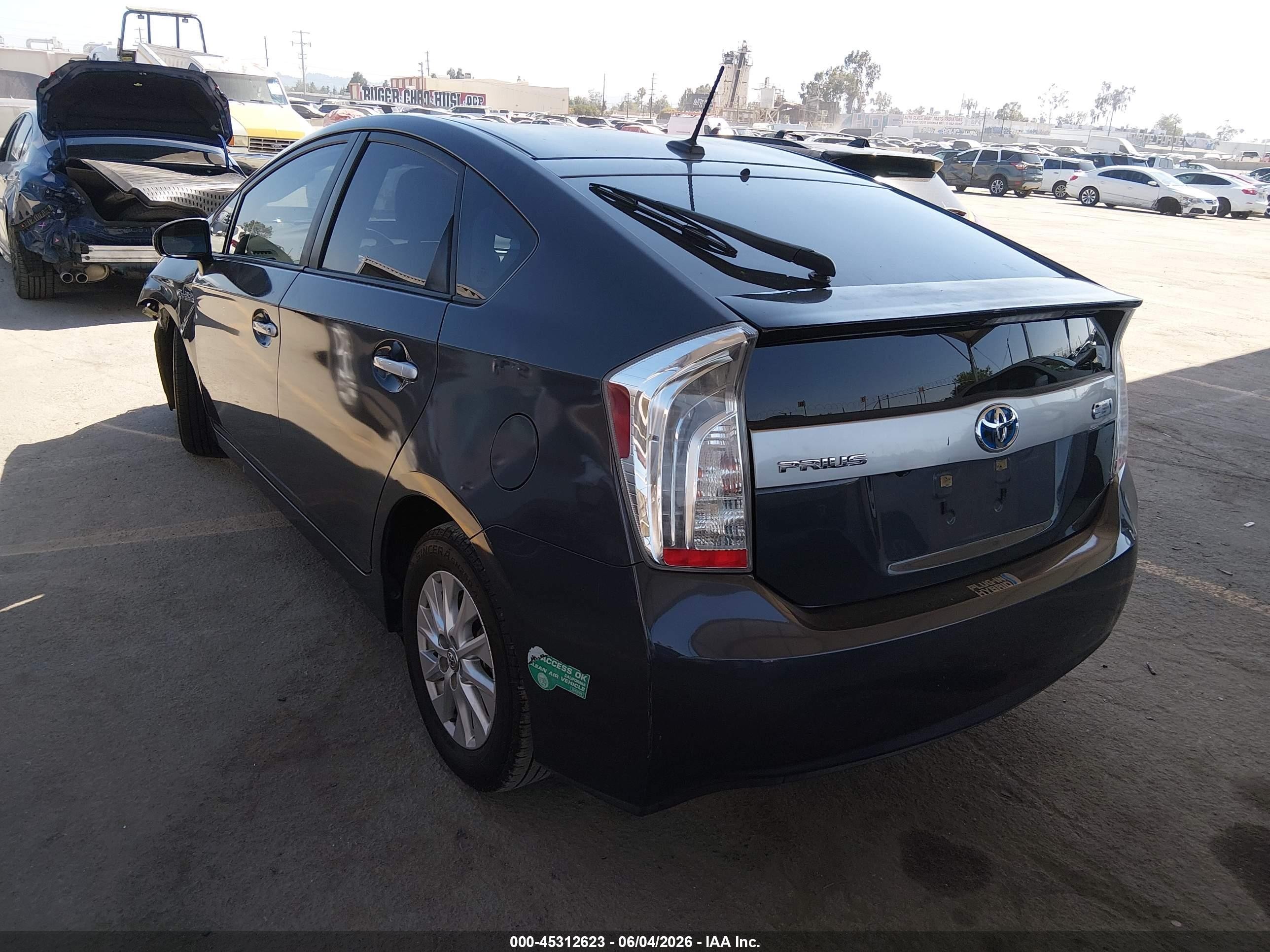 2015 Toyota Prius Plug-in Advanced Gray vin: JTDKN3DP5F3069342