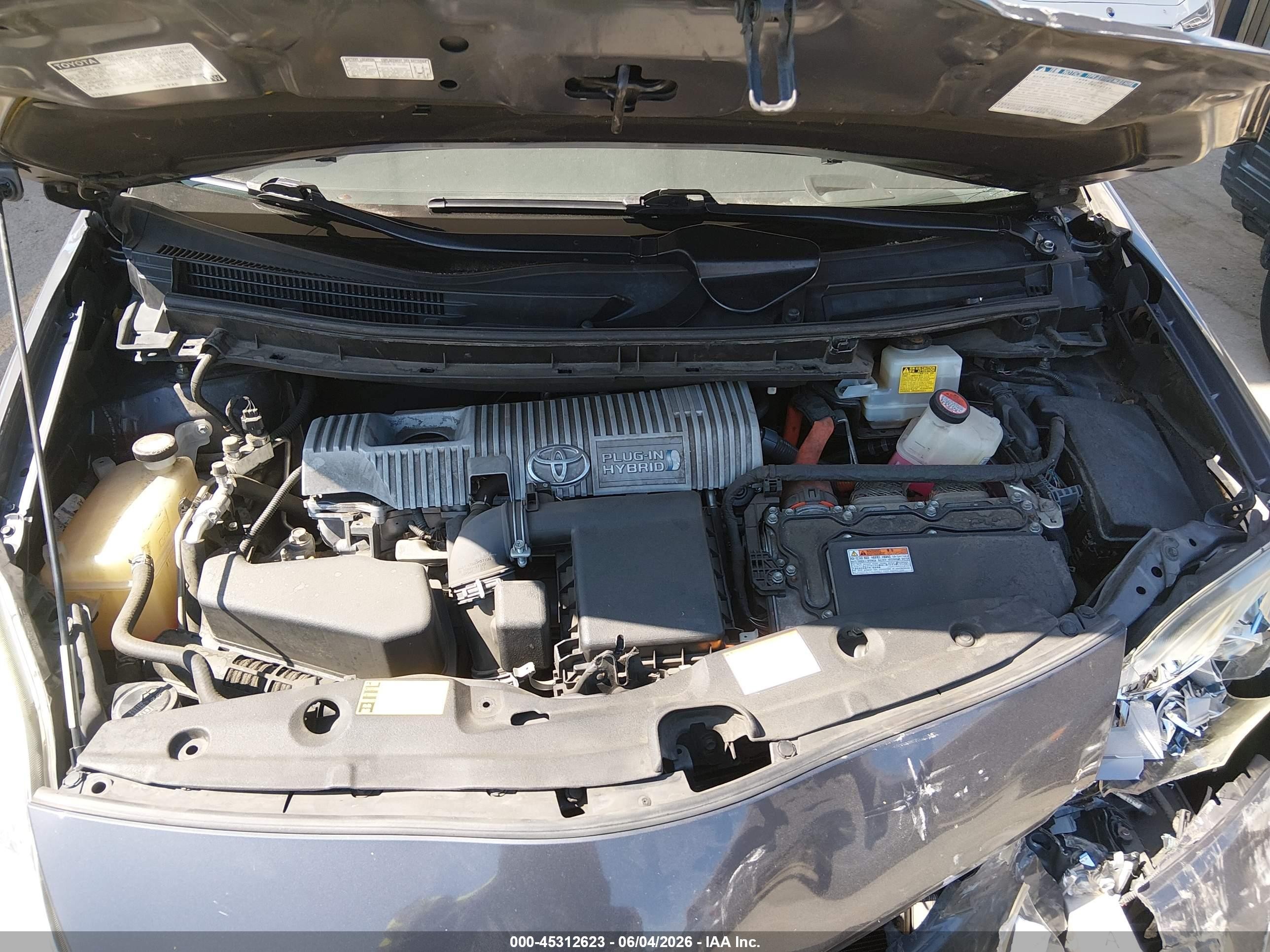 2015 Toyota Prius Plug-in Advanced Gray vin: JTDKN3DP5F3069342