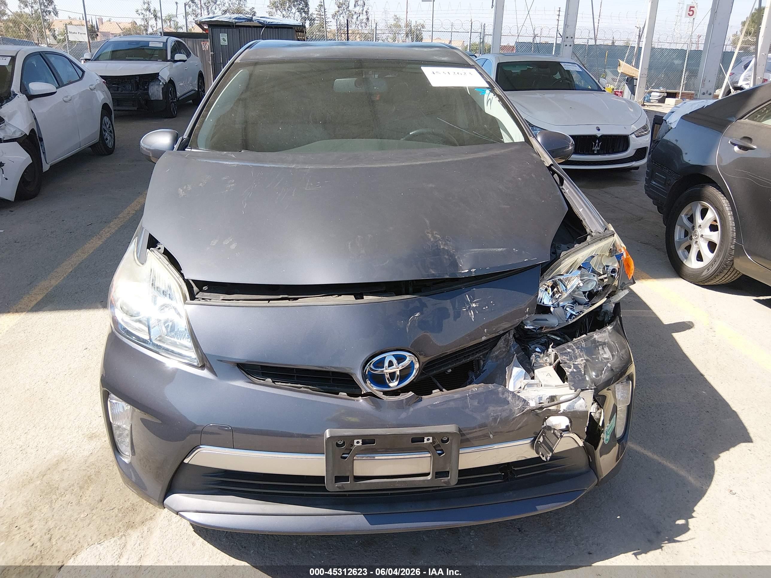 2015 Toyota Prius Plug-in Advanced Gray vin: JTDKN3DP5F3069342