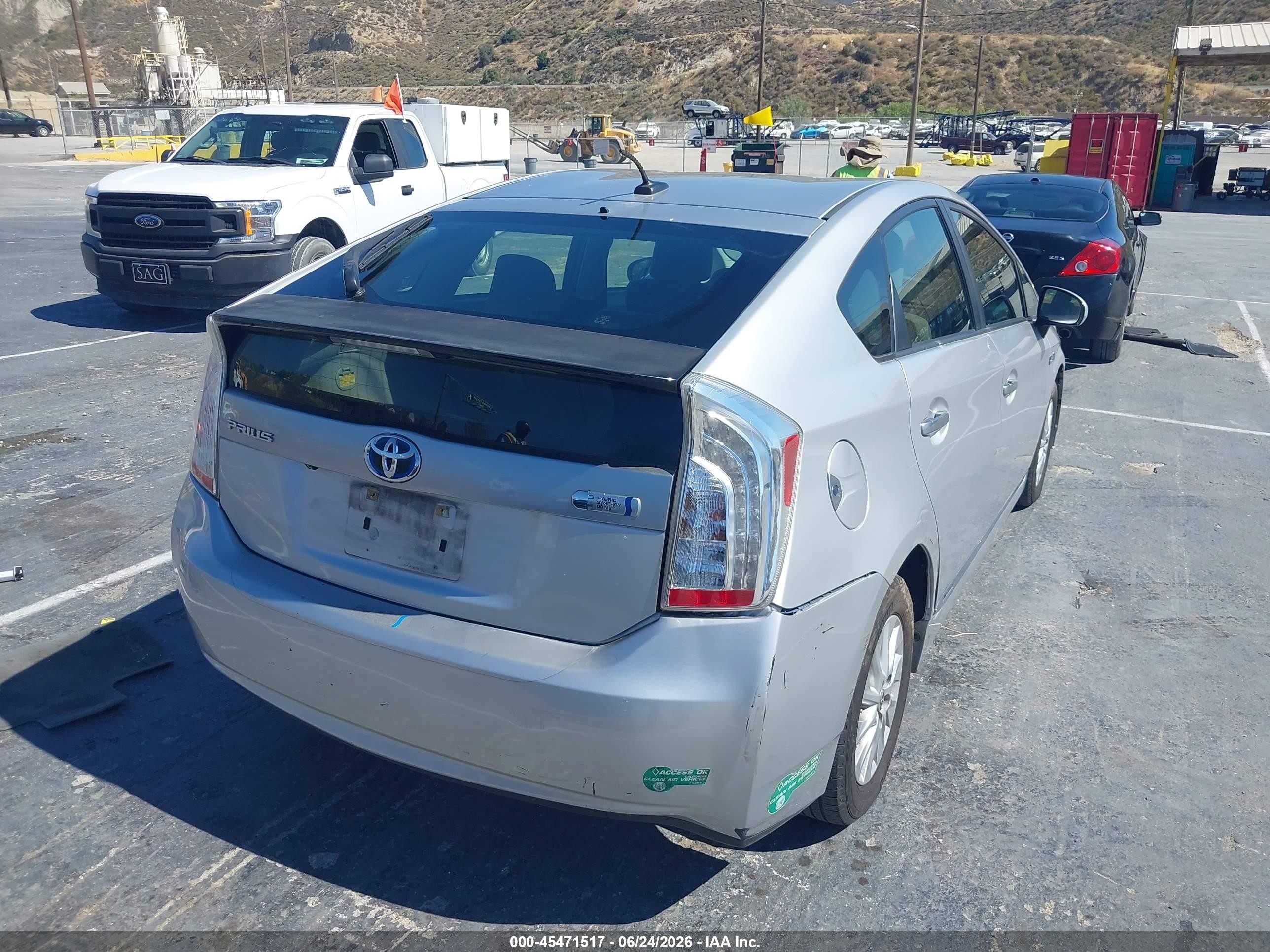 2012 Toyota Prius Plug-in   Silver vin: JTDKN3DP6C3011803