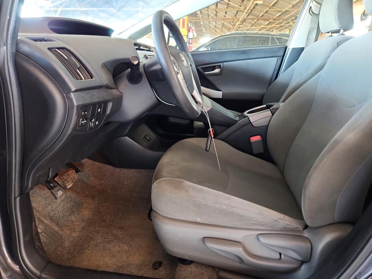 2012 Toyota Prius Plug-in Hybrid Base Silver vin: JTDKN3DP6C3014894