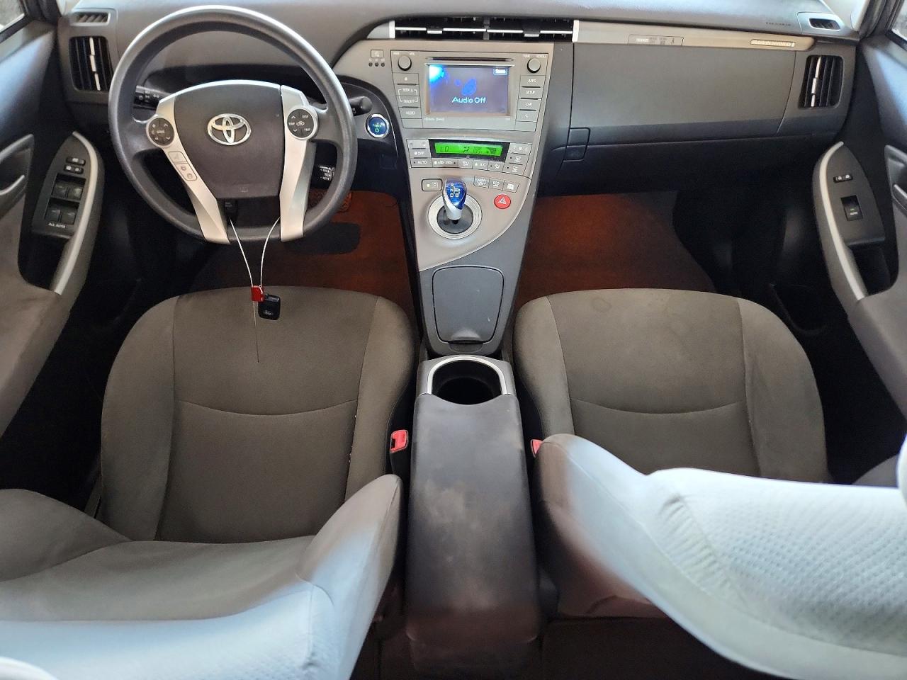 2012 Toyota Prius Plug-in Hybrid Base Silver vin: JTDKN3DP6C3014894