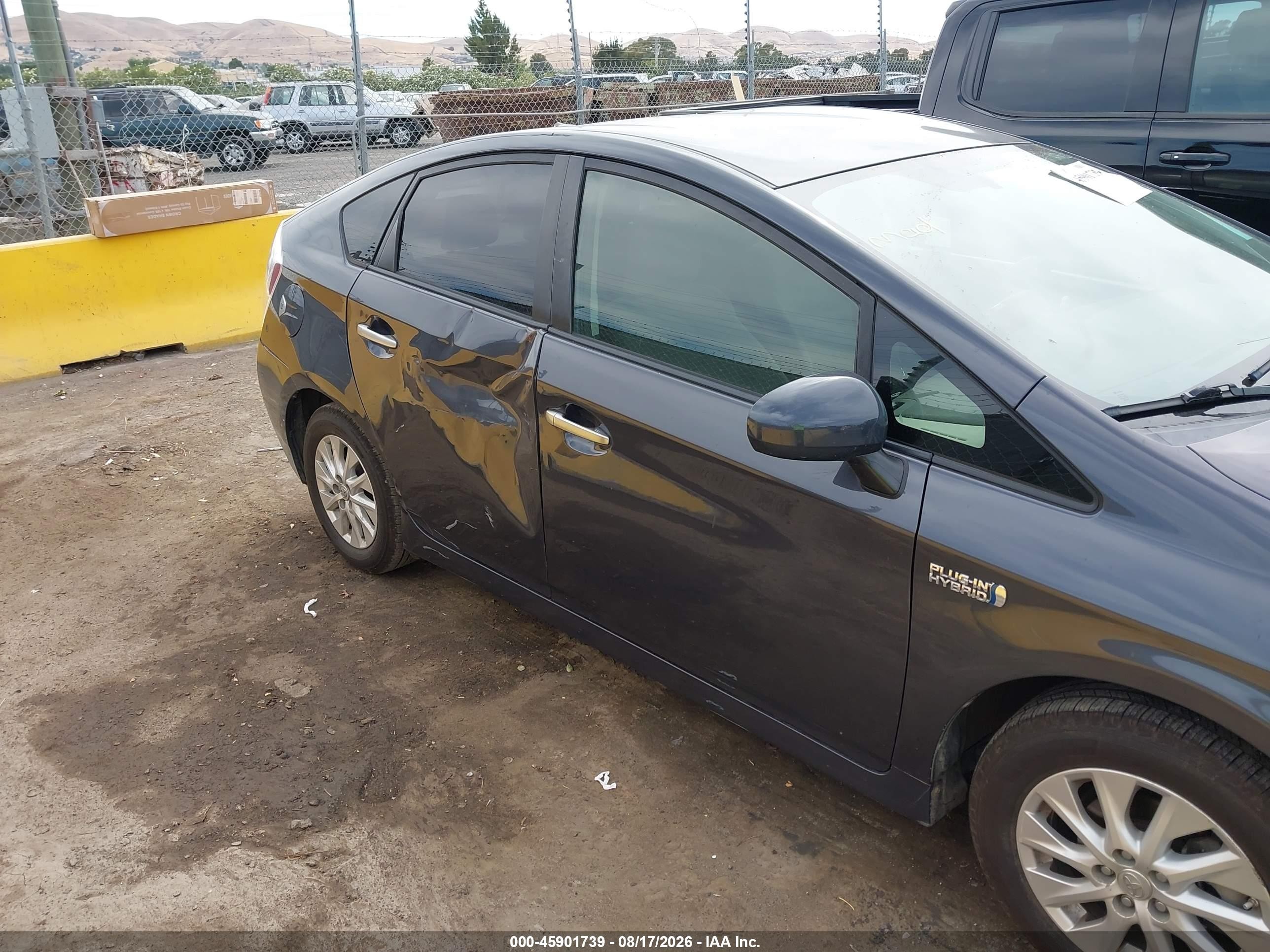 2012 Toyota Prius Plug-in   Gray vin: JTDKN3DP6C3016452