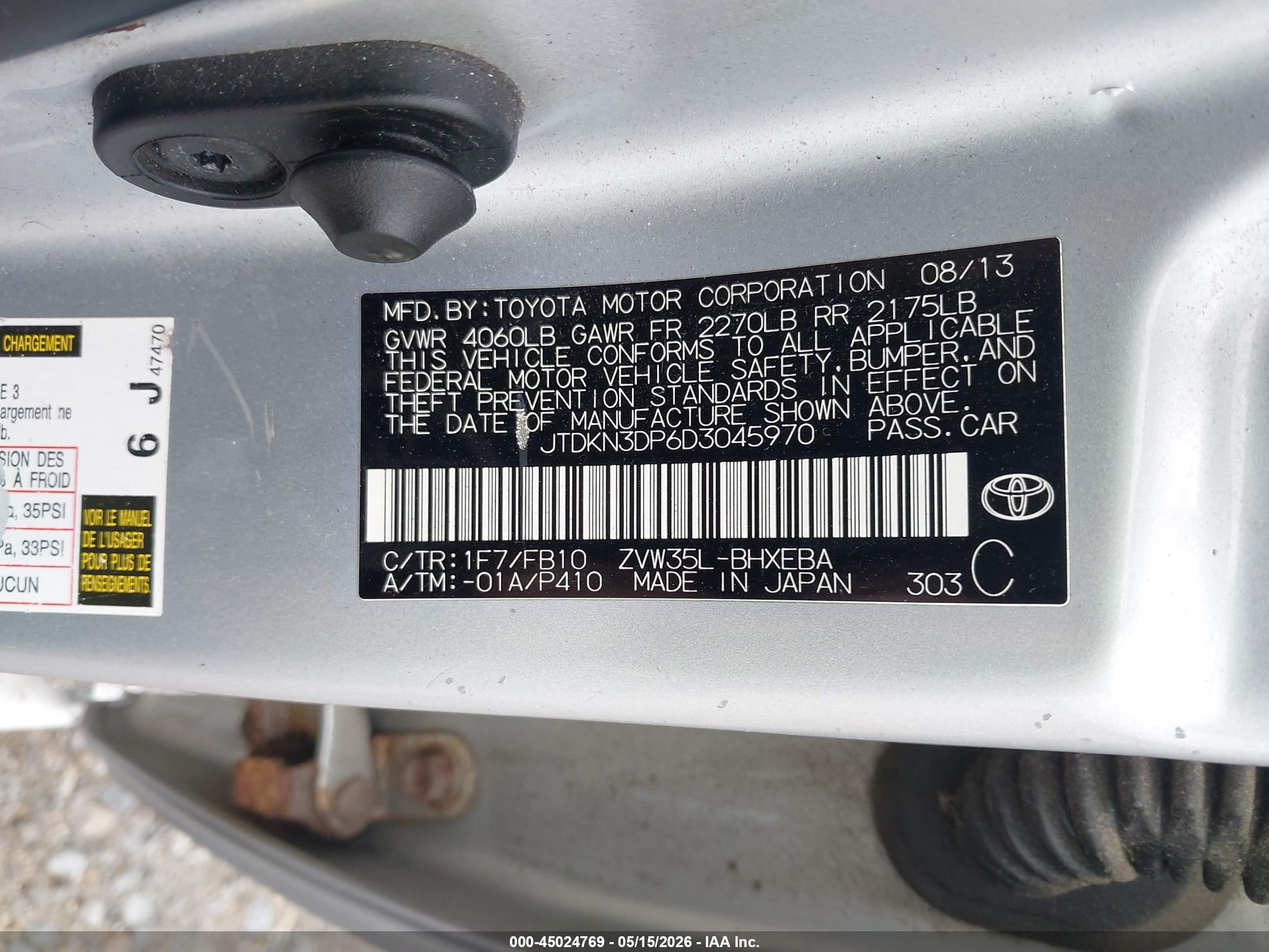 2013 Toyota Prius Plug-in   Silver vin: JTDKN3DP6D3045970