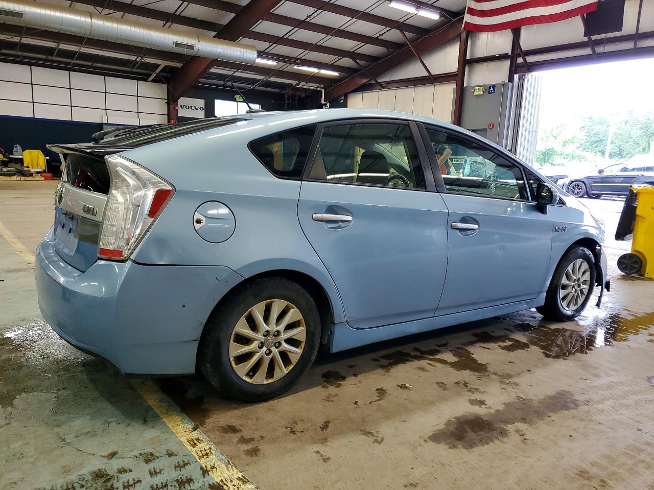 2014 Toyota Prius Plug-in Hybrid Base Blue vin: JTDKN3DP6E3049440