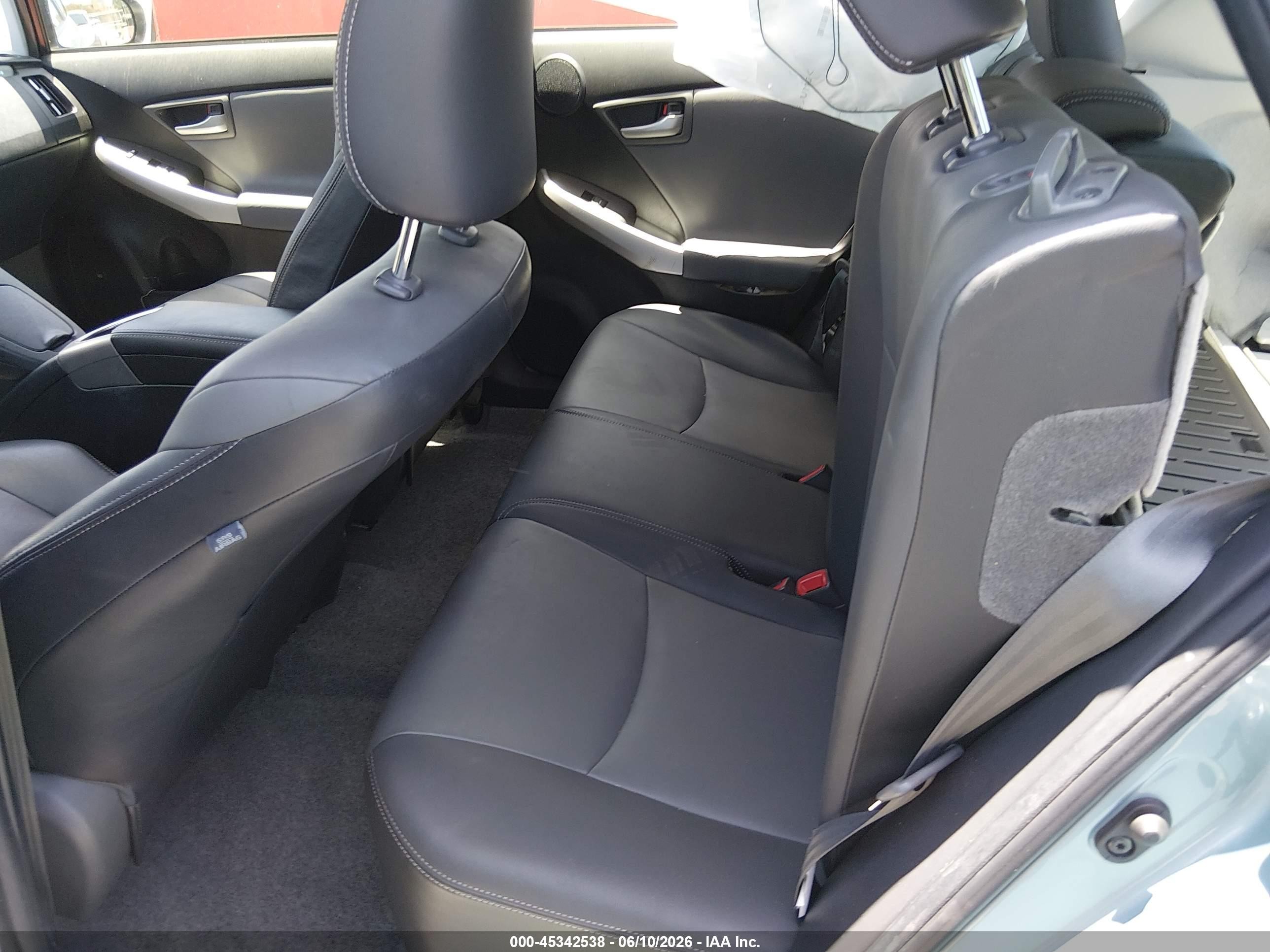2014 Toyota Prius Plug-in Advanced Green vin: JTDKN3DP6E3055562