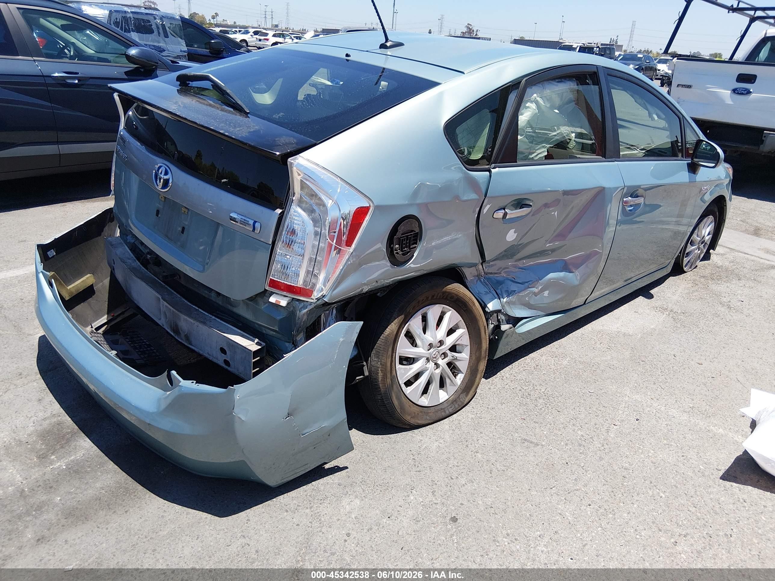 2014 Toyota Prius Plug-in Advanced Green vin: JTDKN3DP6E3055562