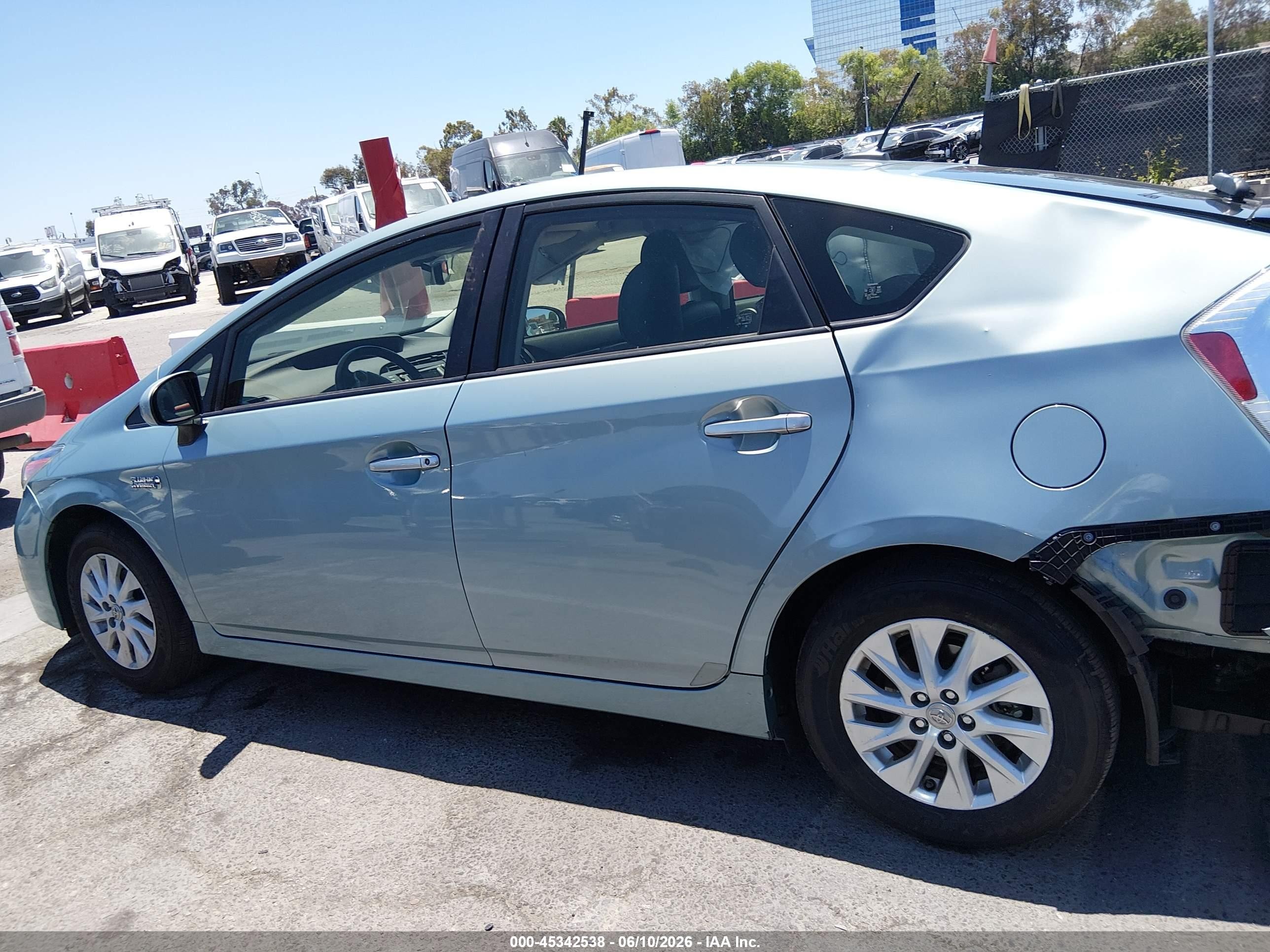 2014 Toyota Prius Plug-in Advanced Green vin: JTDKN3DP6E3055562