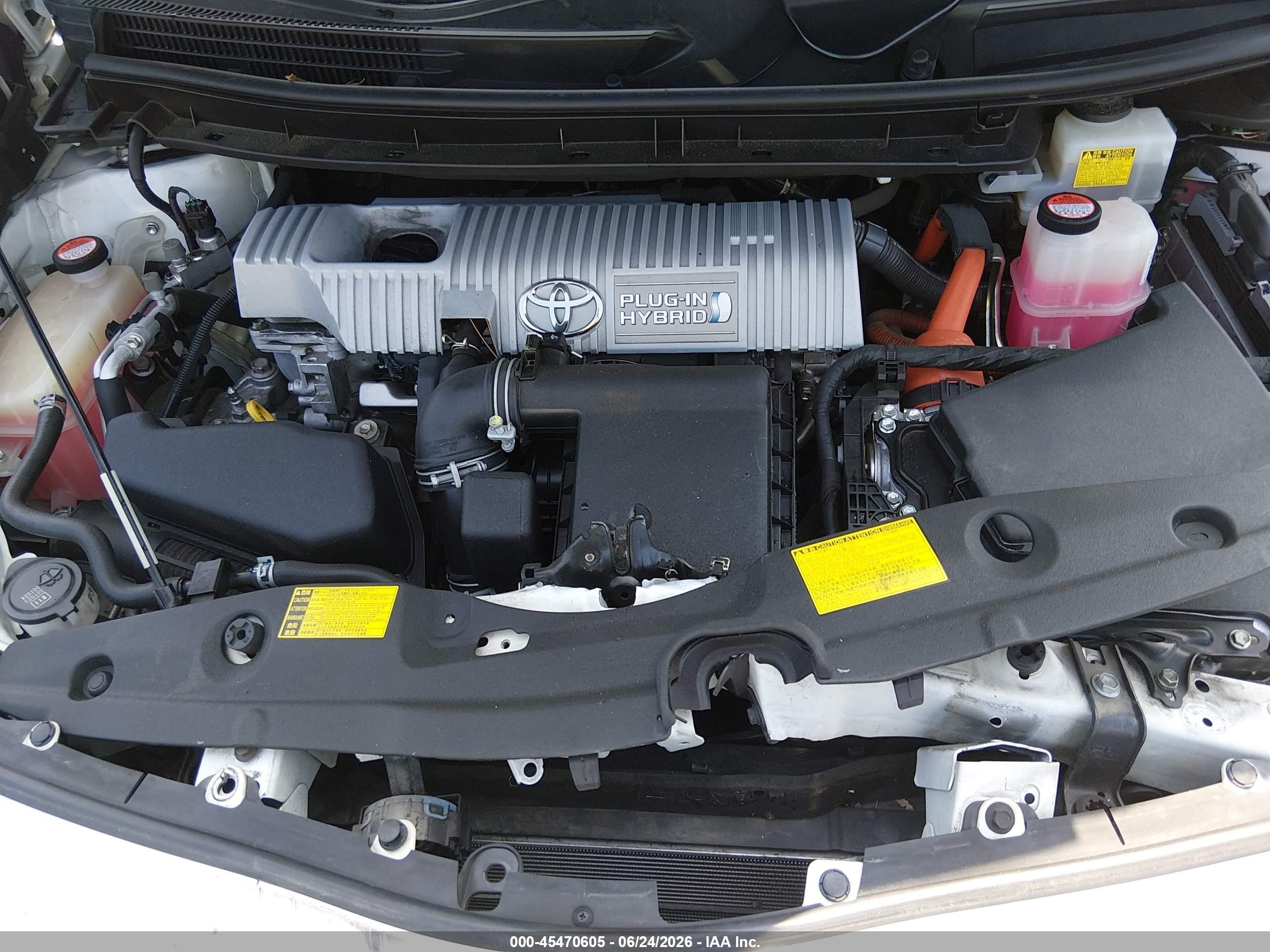 2014 Toyota Prius Plug-in   White vin: JTDKN3DP6E3064441