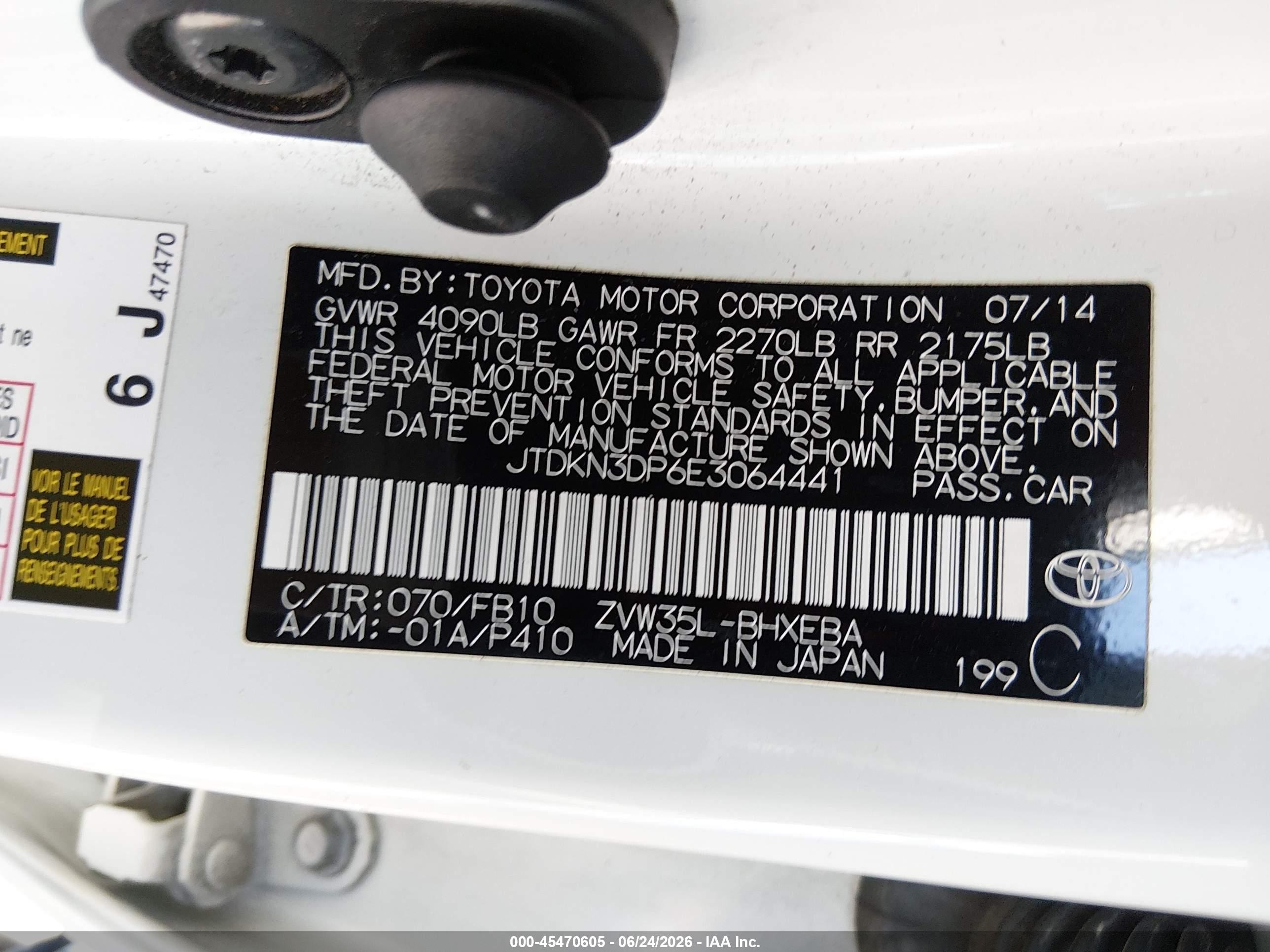 2014 Toyota Prius Plug-in   White vin: JTDKN3DP6E3064441