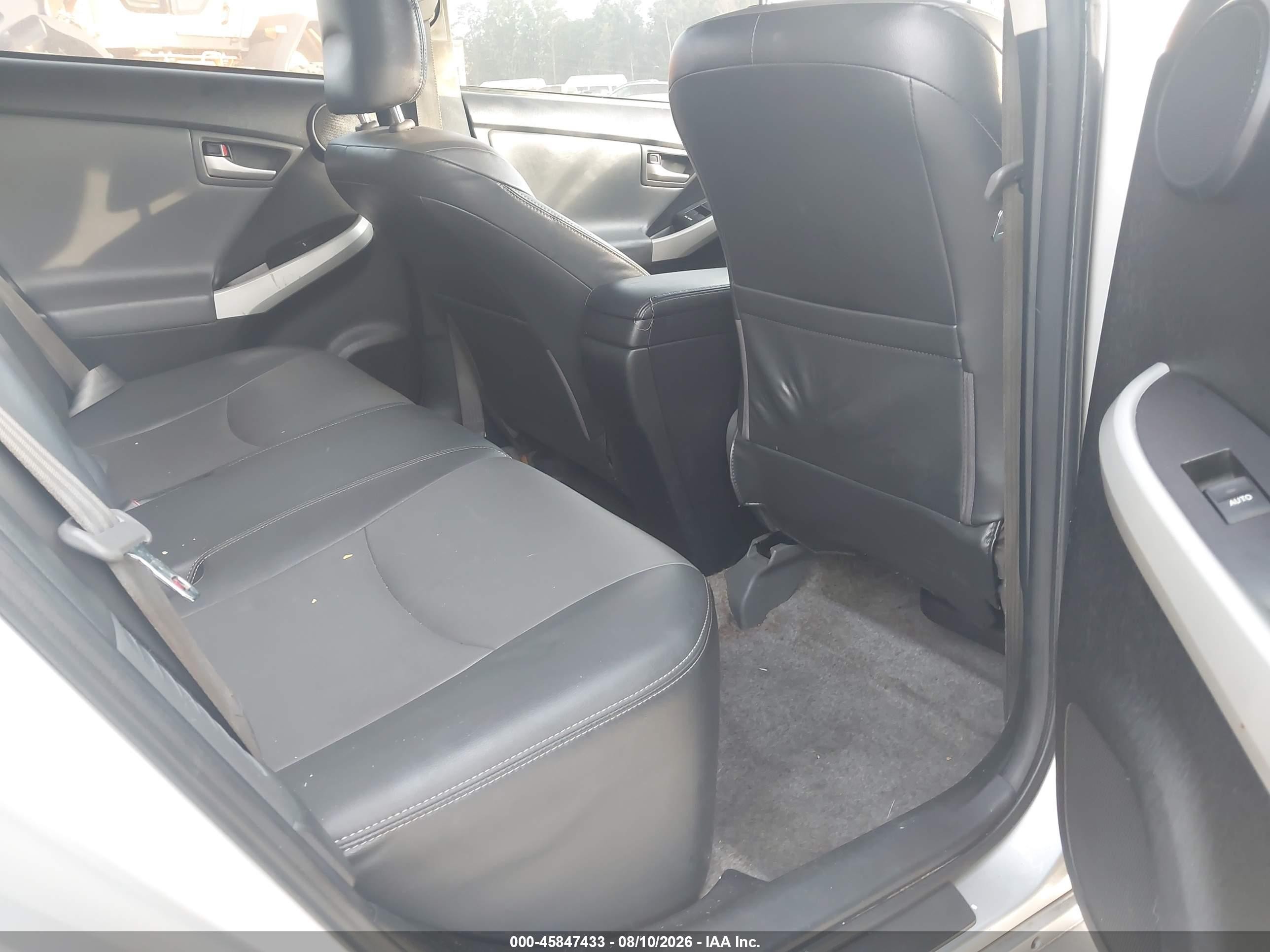 2012 Toyota Prius Plug-in Advanced Silver vin: JTDKN3DP7C3027587