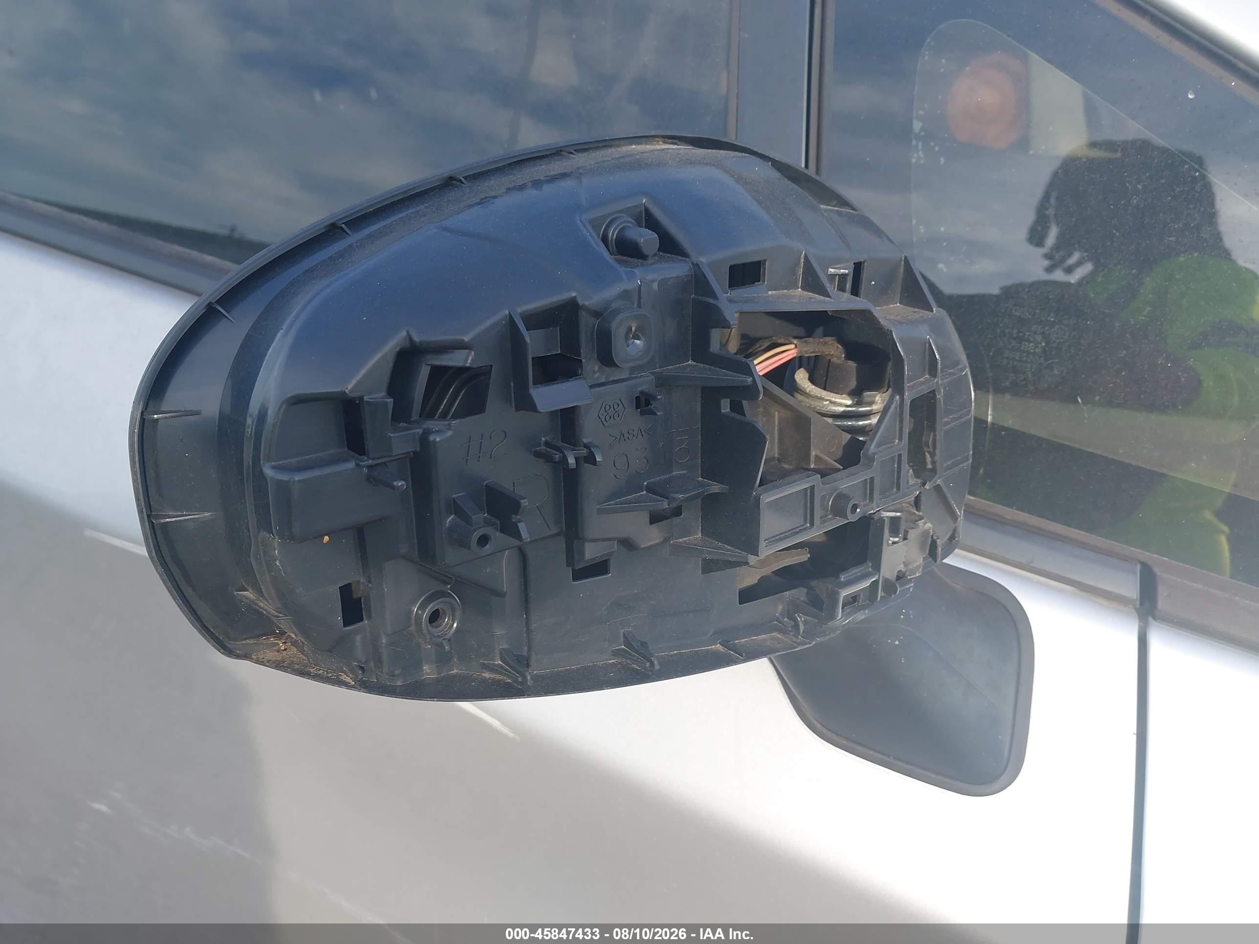2012 Toyota Prius Plug-in Advanced Silver vin: JTDKN3DP7C3027587