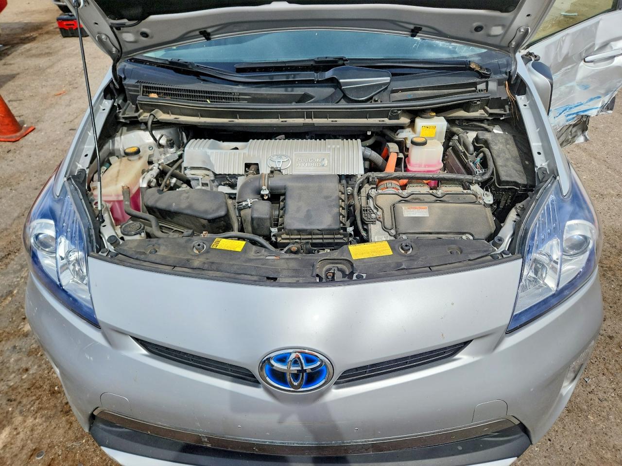 2013 Toyota Prius Plug-in Hybrid Base Silver vin: JTDKN3DP7D3034637