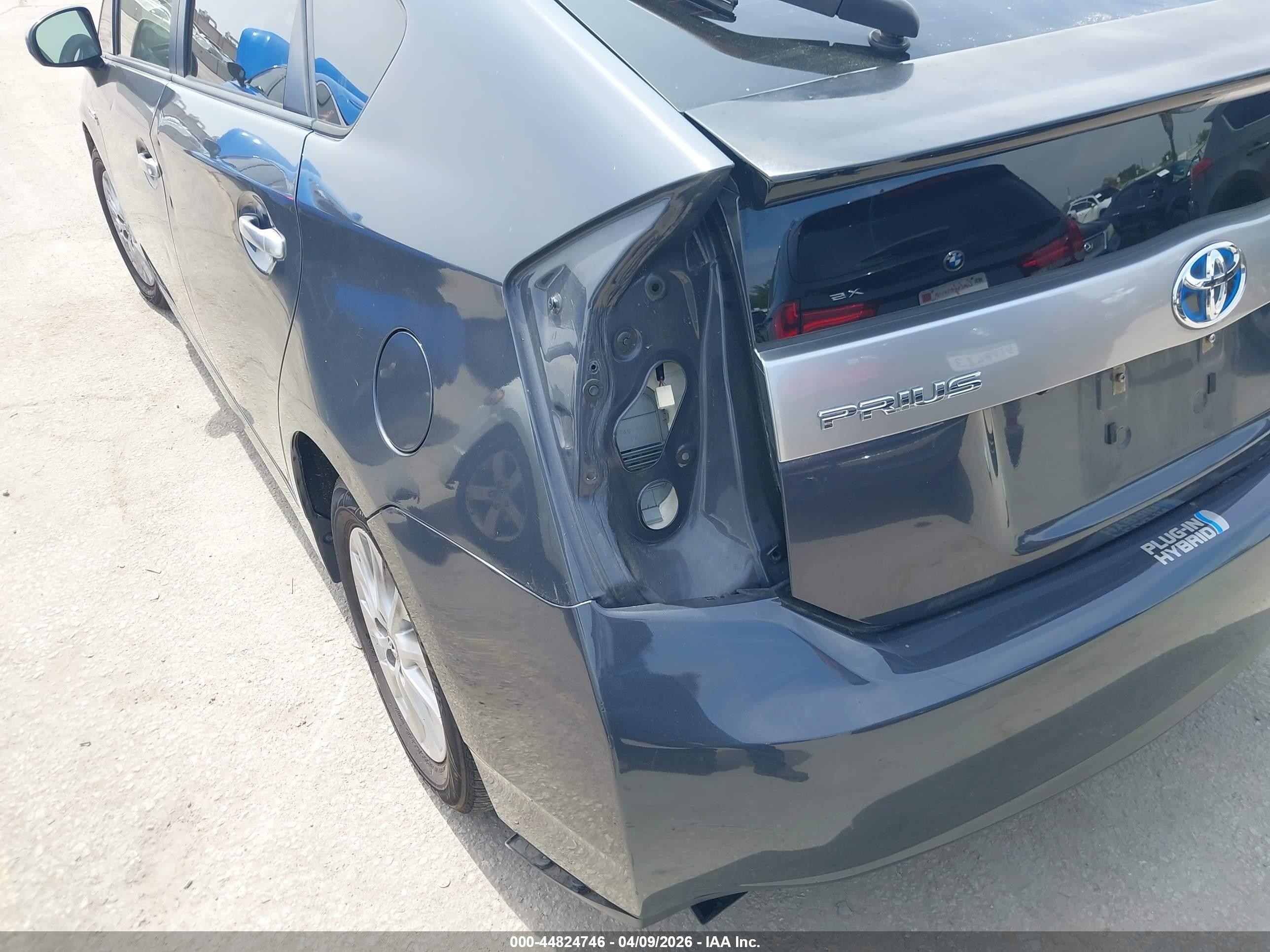 2014 Toyota Prius Plug-in   Gray vin: JTDKN3DP7E3049740