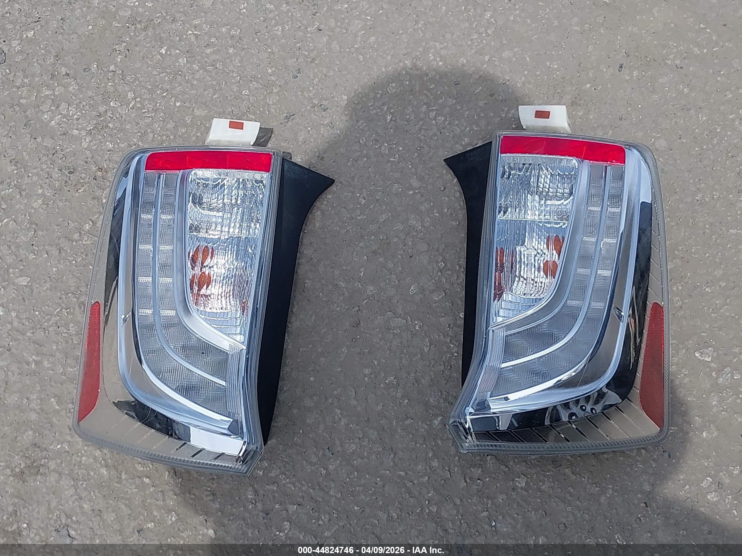 2014 Toyota Prius Plug-in   Gray vin: JTDKN3DP7E3049740