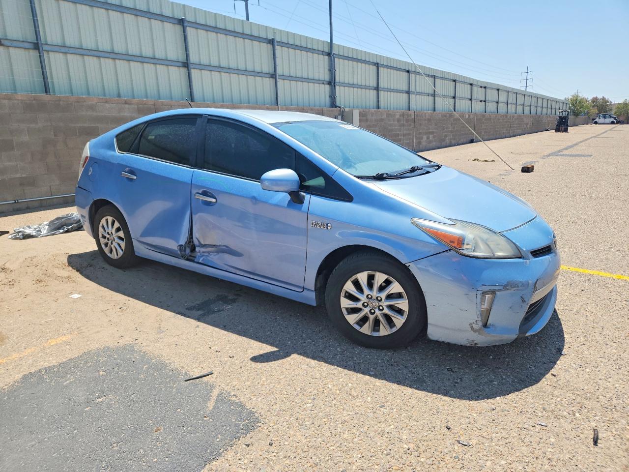 2014 Toyota Prius Plug-in Hybrid Base Blue vin: JTDKN3DP7E3060723