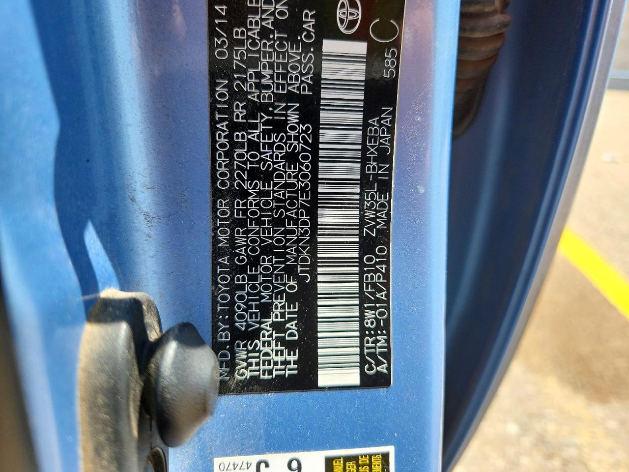 2014 Toyota Prius Plug-in Hybrid Base Blue vin: JTDKN3DP7E3060723