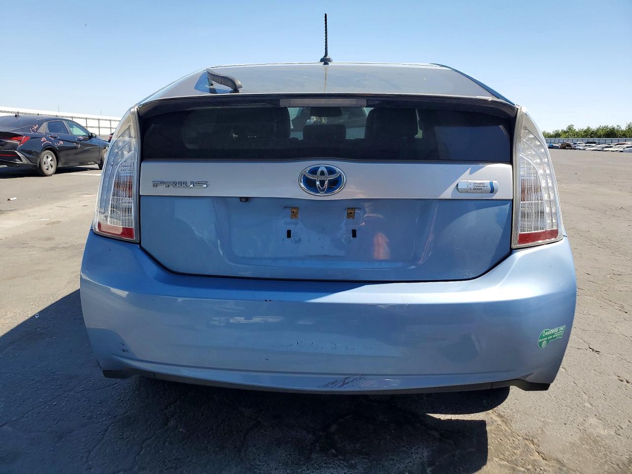 2014 Toyota Prius Plug-in Hybrid Advanced Blue vin: JTDKN3DP7E3061371