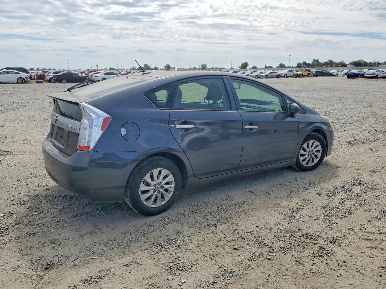 2014 Toyota Prius Plug-in Hybrid Base Gray vin: JTDKN3DP7E3063864