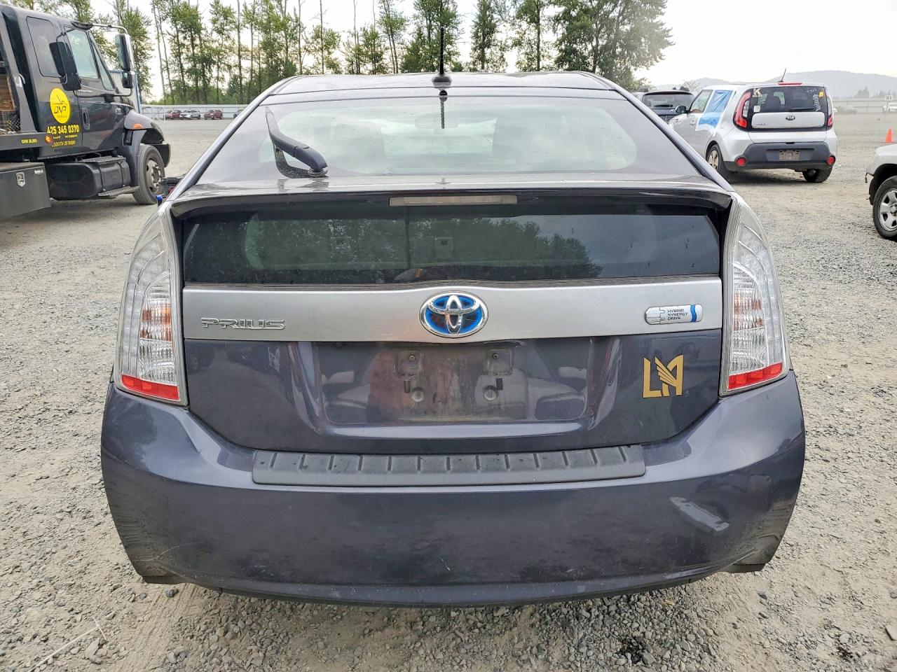 2015 Toyota Prius Plug-in Hybrid Base Gray vin: JTDKN3DP7F3069309