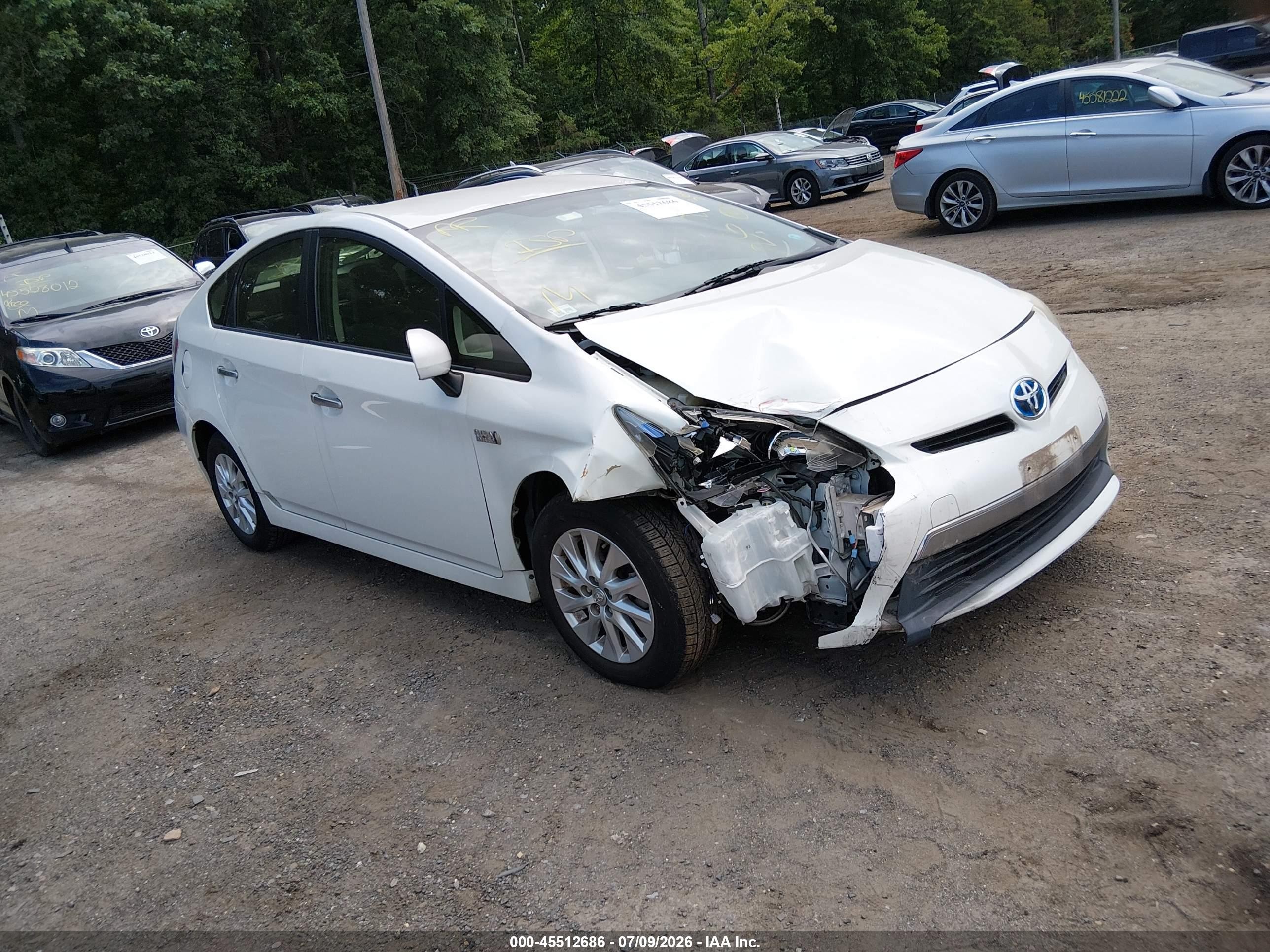 2012 Toyota Prius Plug-in   Белый vin: JTDKN3DP8C3004111