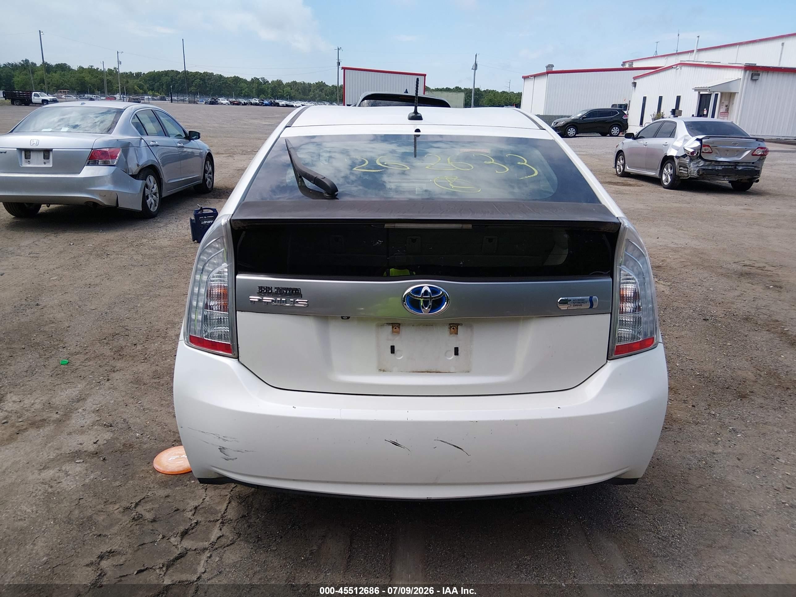 2012 Toyota Prius Plug-in   Белый vin: JTDKN3DP8C3004111
