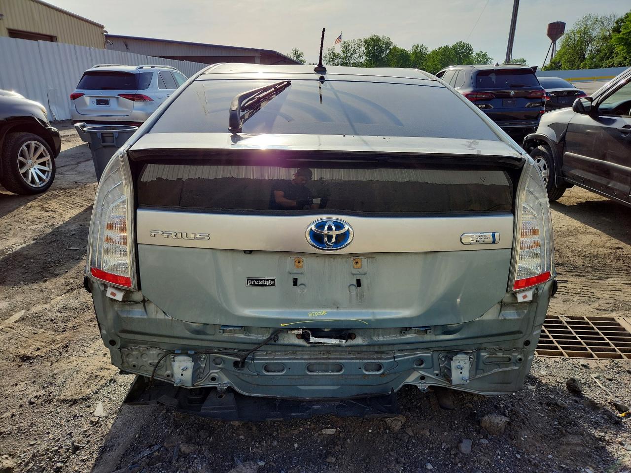 2012 Toyota Prius Plug-in Hybrid Base Green vin: JTDKN3DP8C3013553