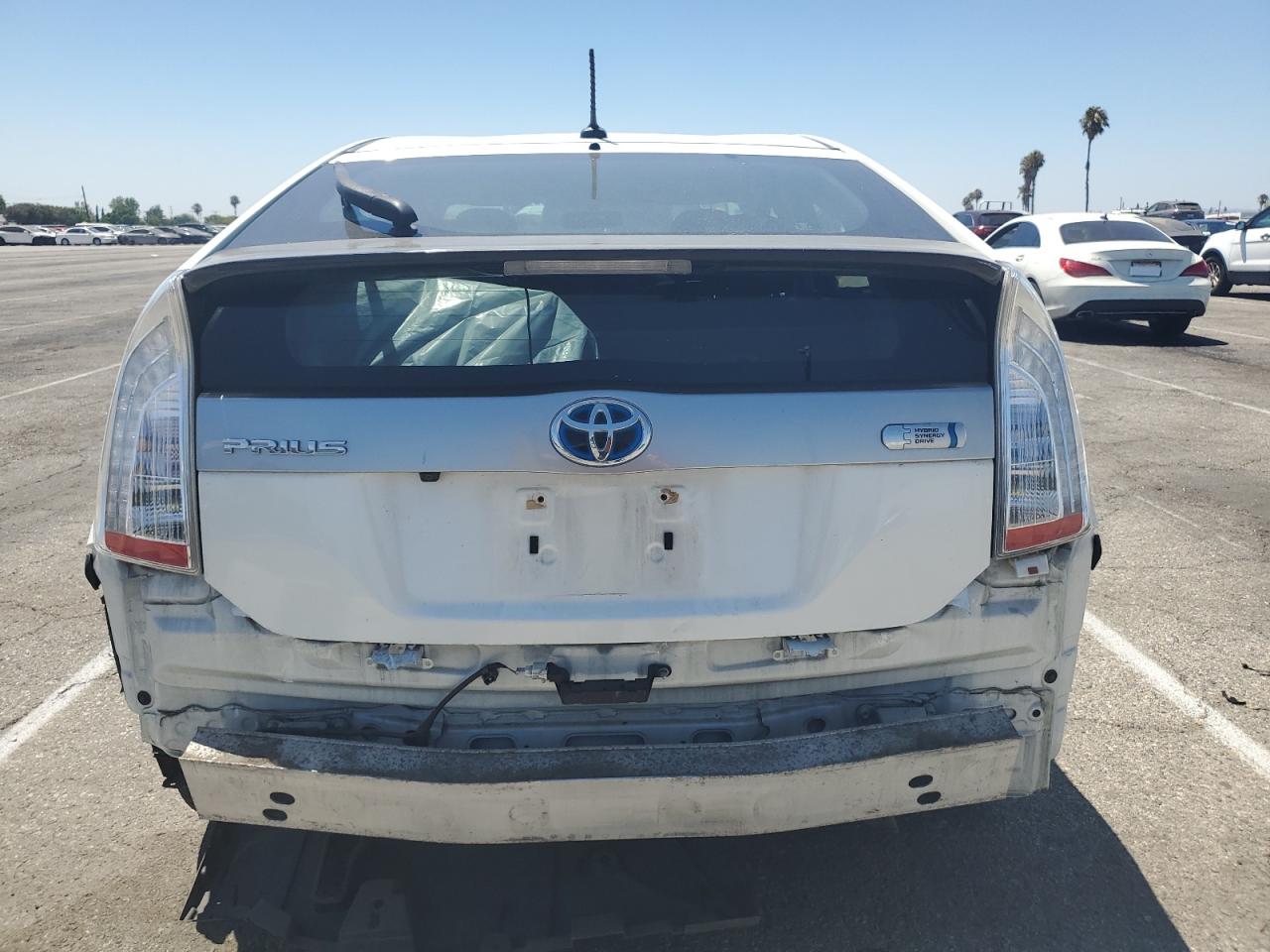 2013 Toyota Prius Plug-in White vin: JTDKN3DP8D3046702