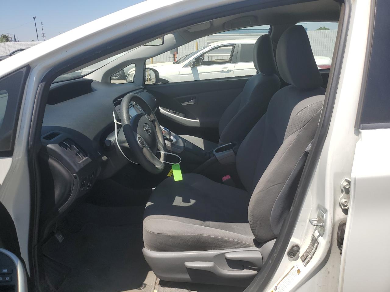 2013 Toyota Prius Plug-in White vin: JTDKN3DP8D3046702