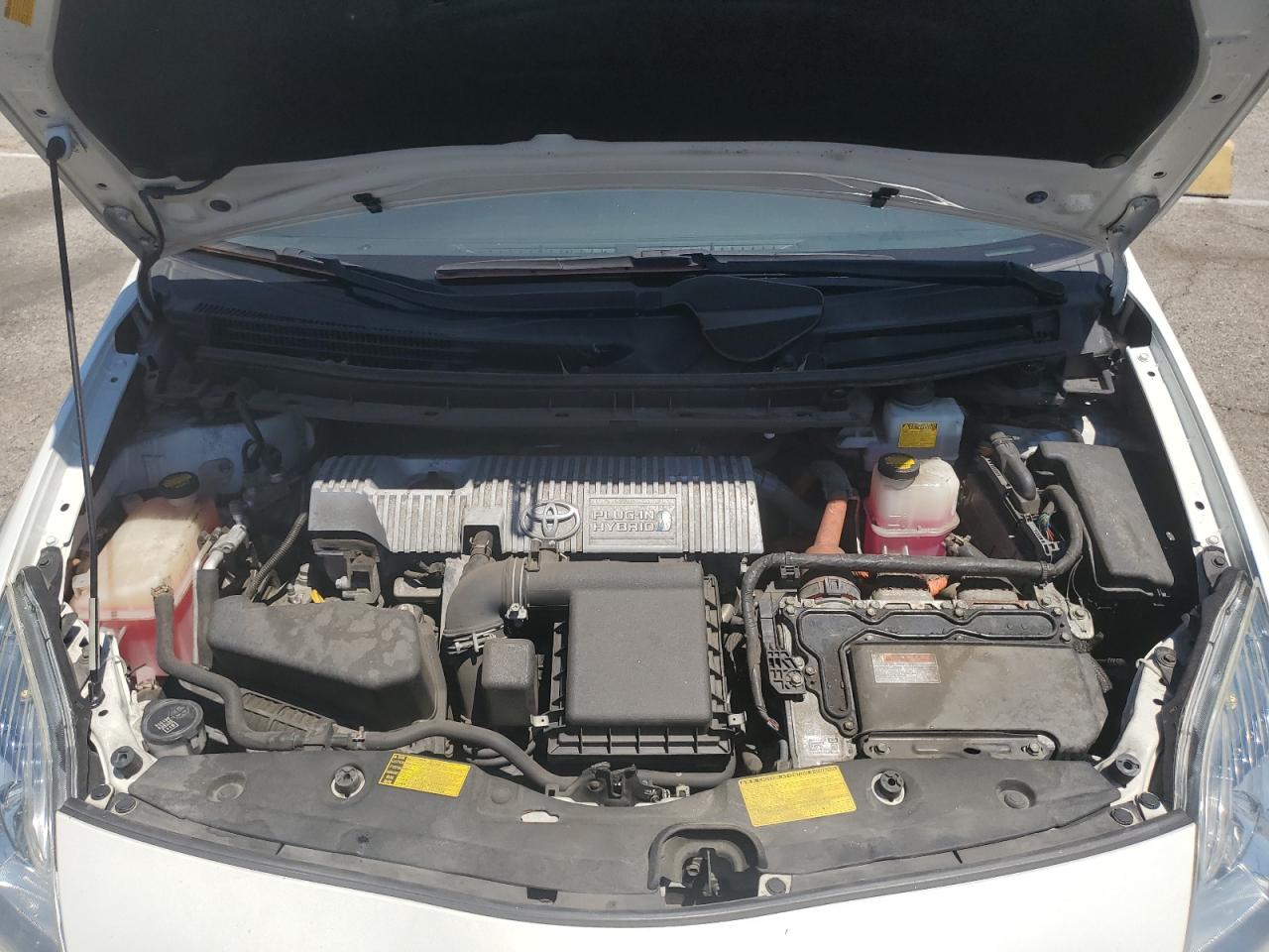 2013 Toyota Prius Plug-in White vin: JTDKN3DP8D3046702