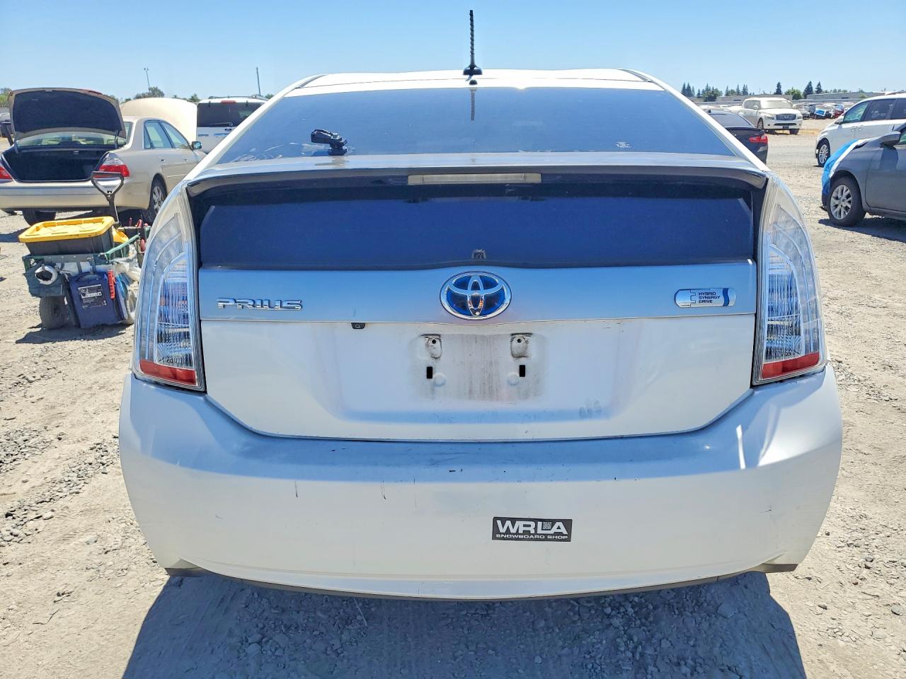2013 Toyota Prius Plug-in Hybrid Base White vin: JTDKN3DP8D3046702