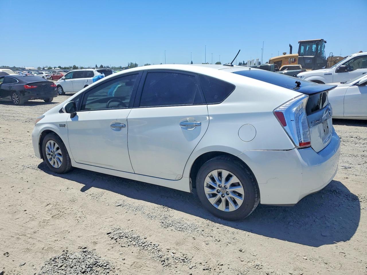 2013 Toyota Prius Plug-in Hybrid Base White vin: JTDKN3DP8D3046702