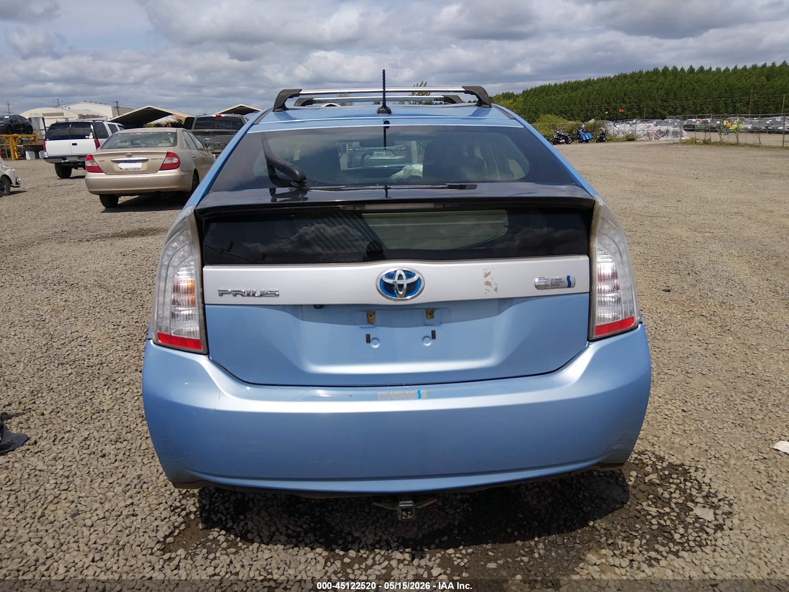 2014 Toyota Prius Plug-in   Blue vin: JTDKN3DP8E3052209