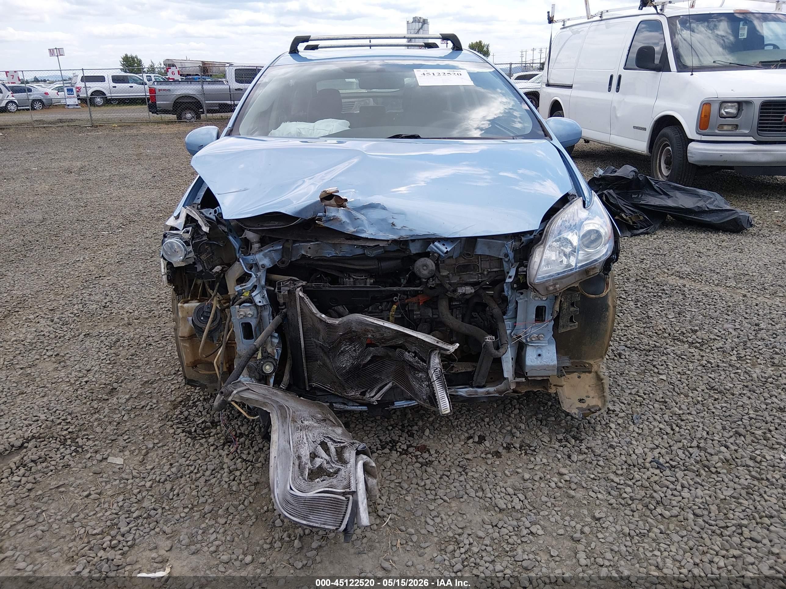 2014 Toyota Prius Plug-in   Blue vin: JTDKN3DP8E3052209